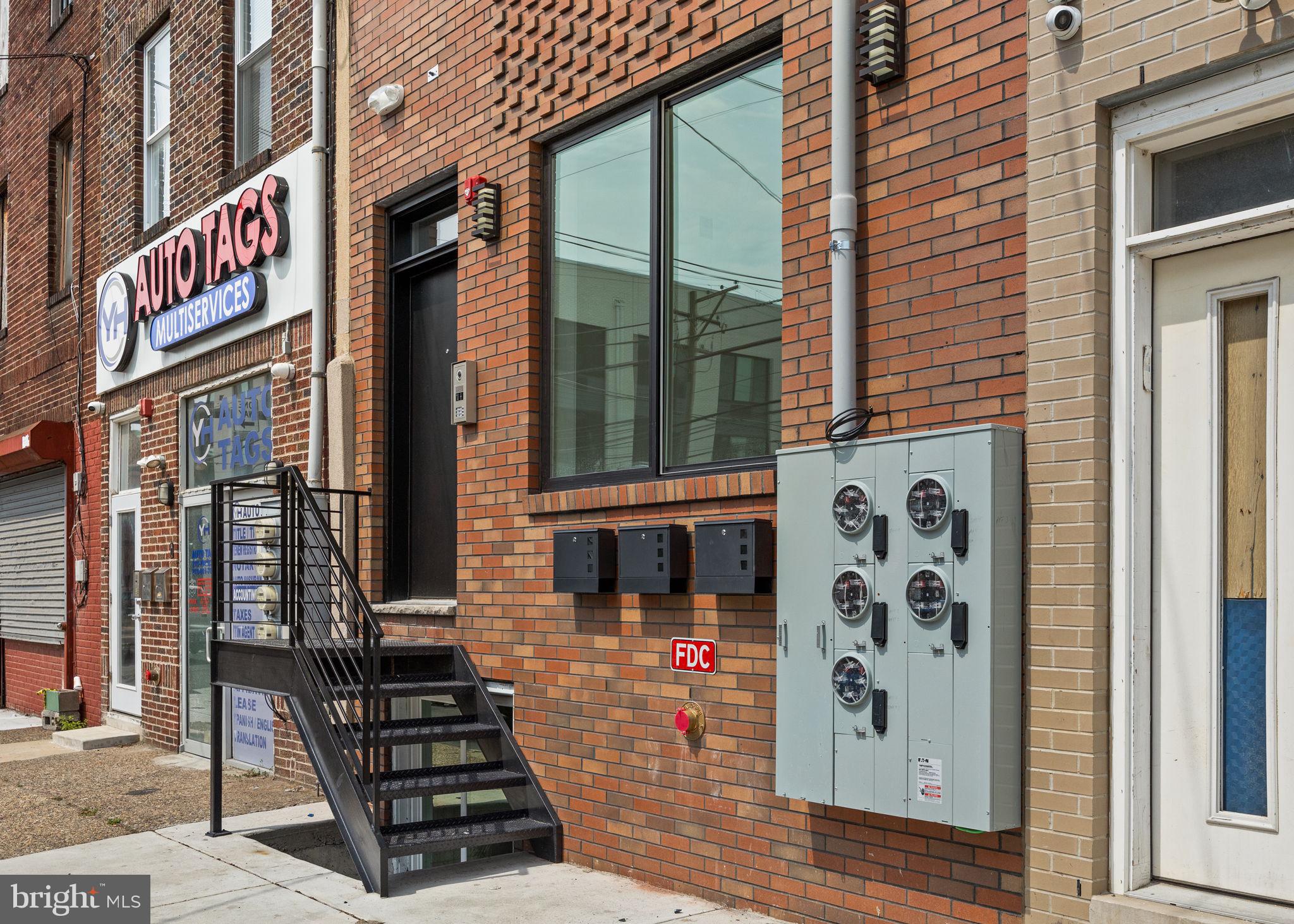 NORRIS SQUARE - Residential Lease