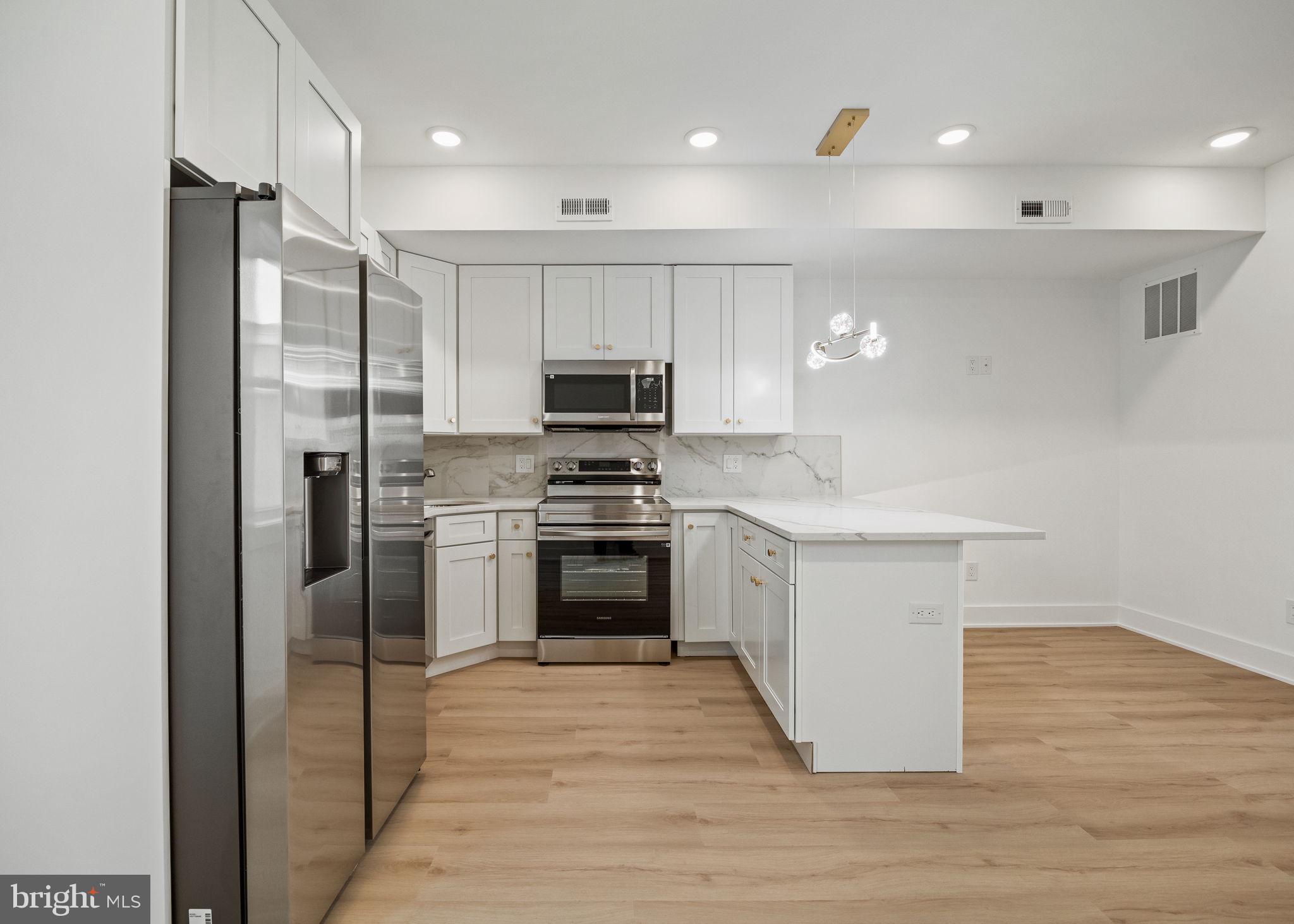 NORRIS SQUARE - Residential Lease