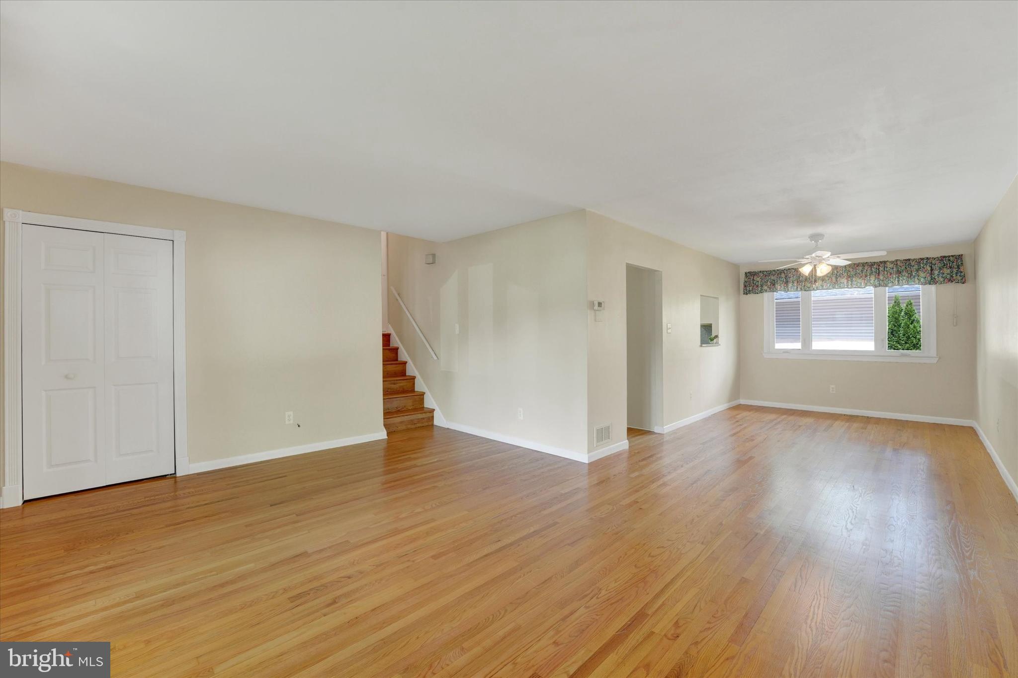 WHITEHALL - Residential