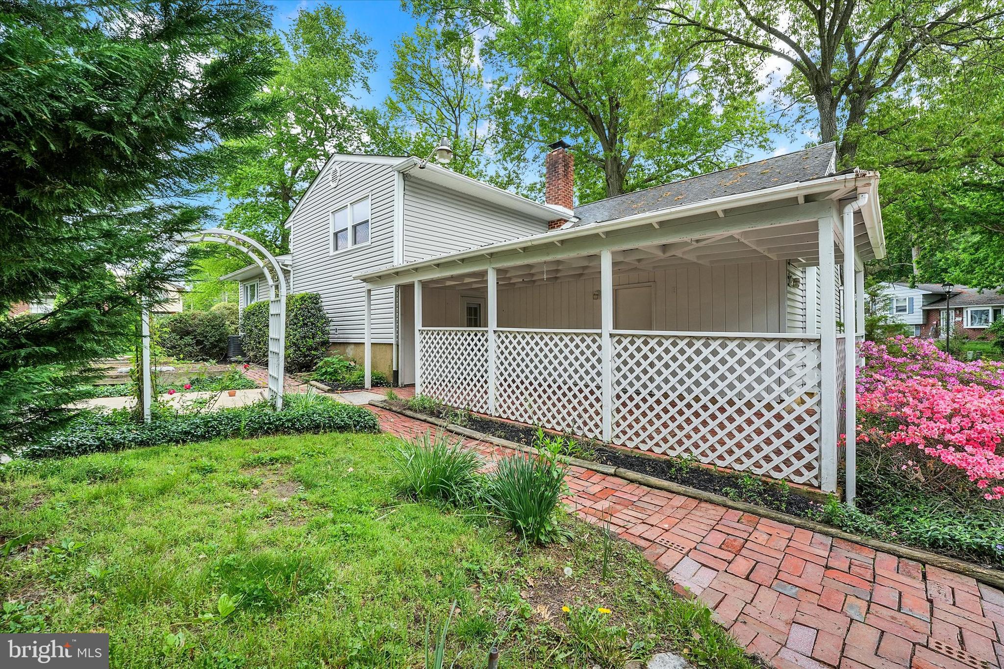 WHITEHALL - Residential