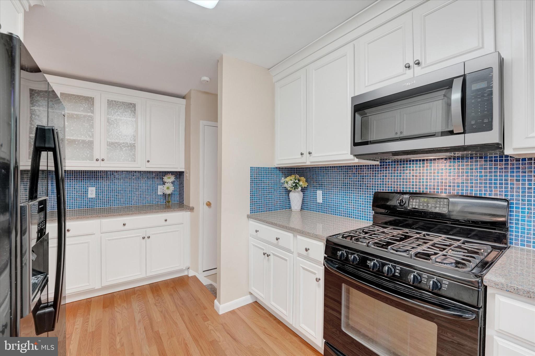 WHITEHALL - Residential