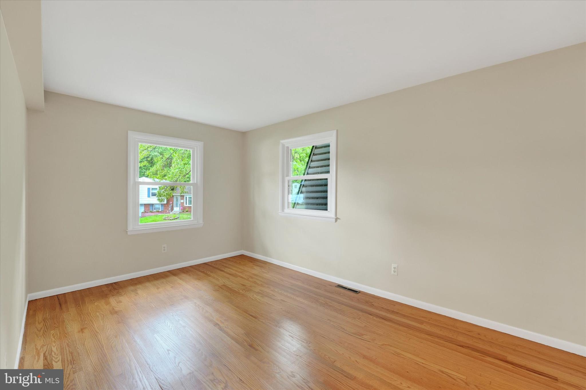 WHITEHALL - Residential