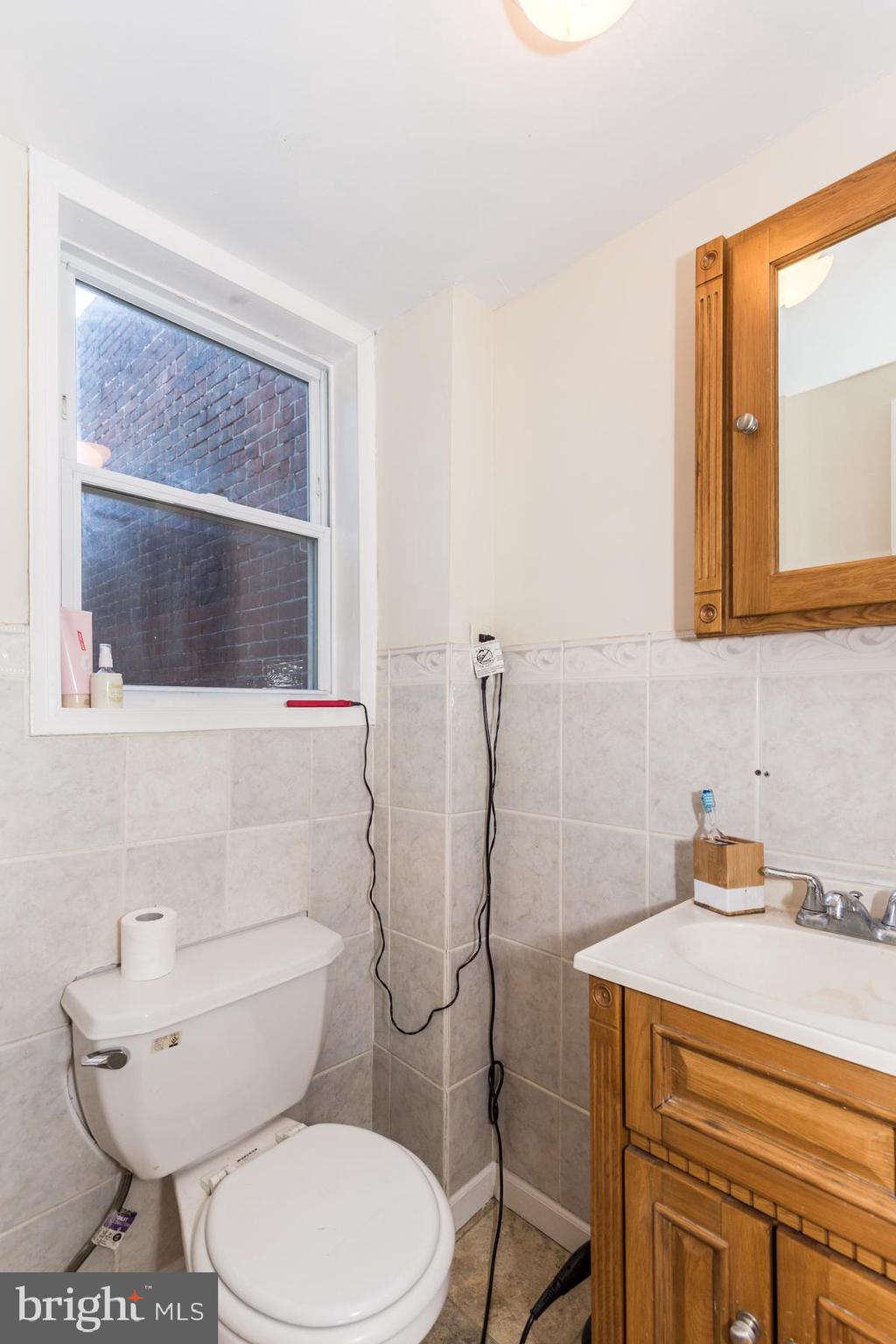 EAST KENSINGTON - Residential Lease