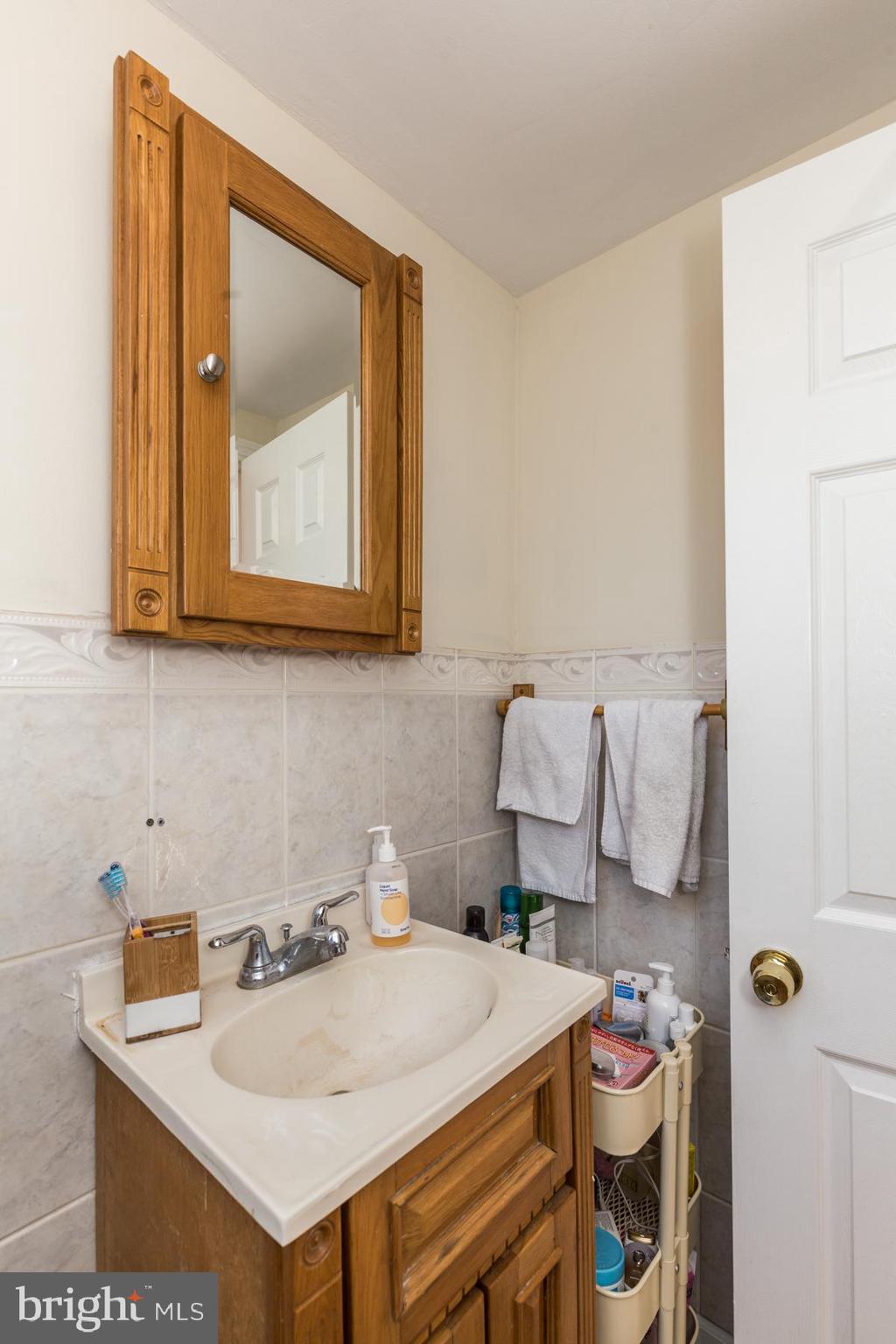 EAST KENSINGTON - Residential Lease