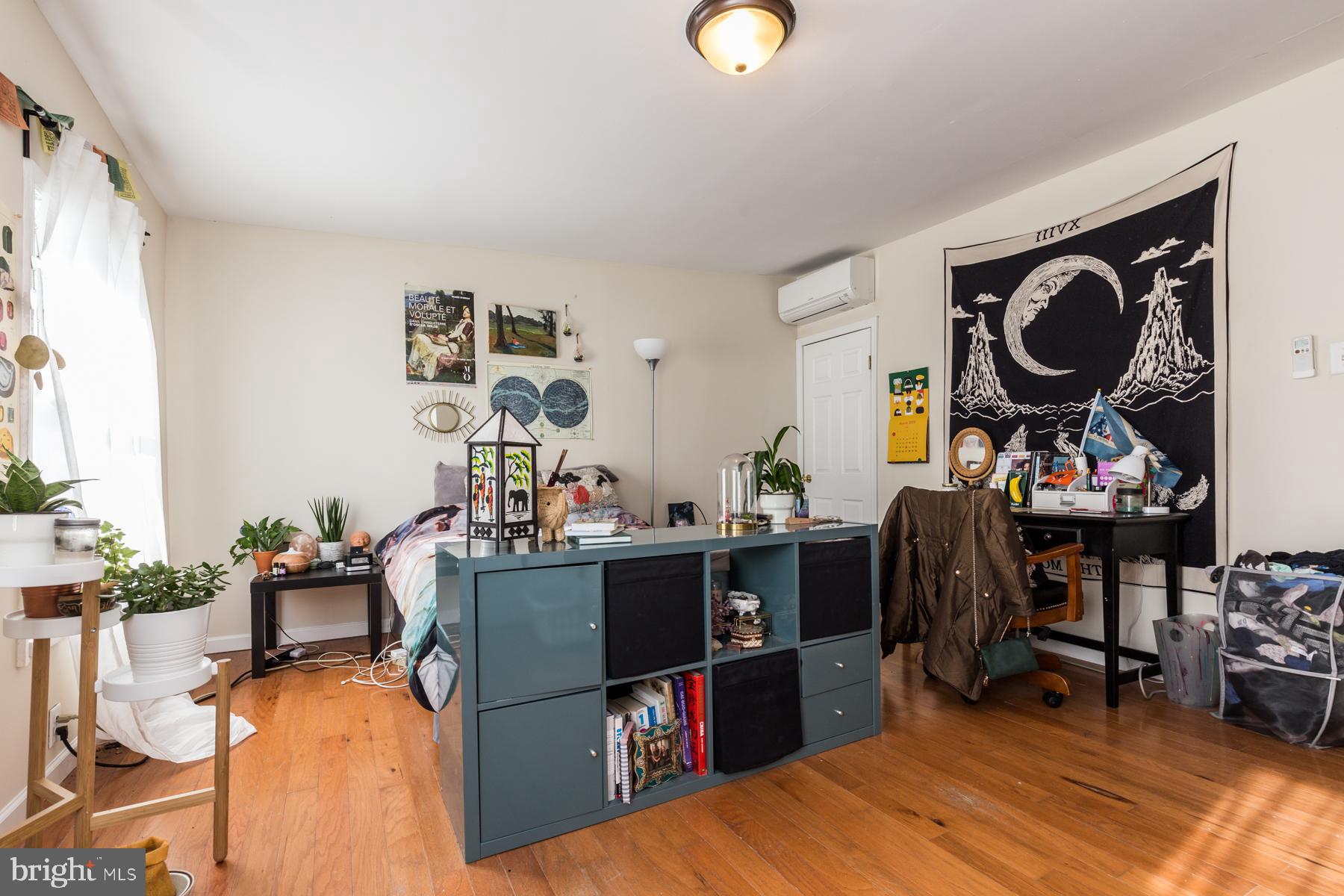 EAST KENSINGTON - Residential Lease