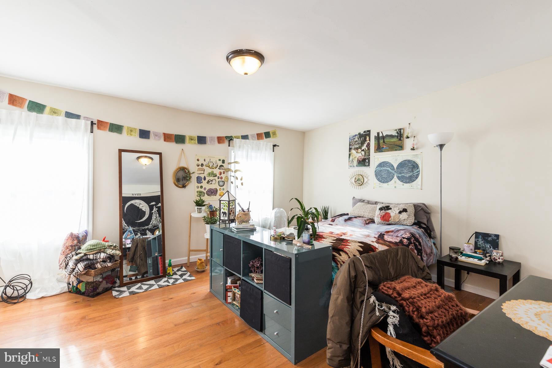 EAST KENSINGTON - Residential Lease