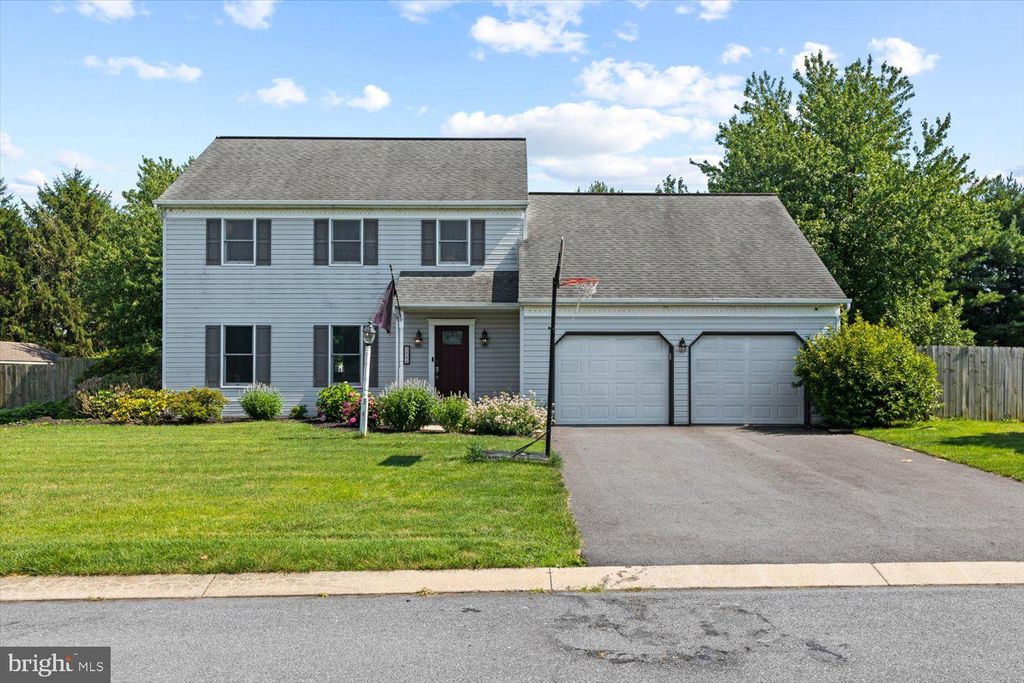 Photo of 3844 STERLING WAY, COLUMBIA, PA 17512 (MLS # PALA2037900)