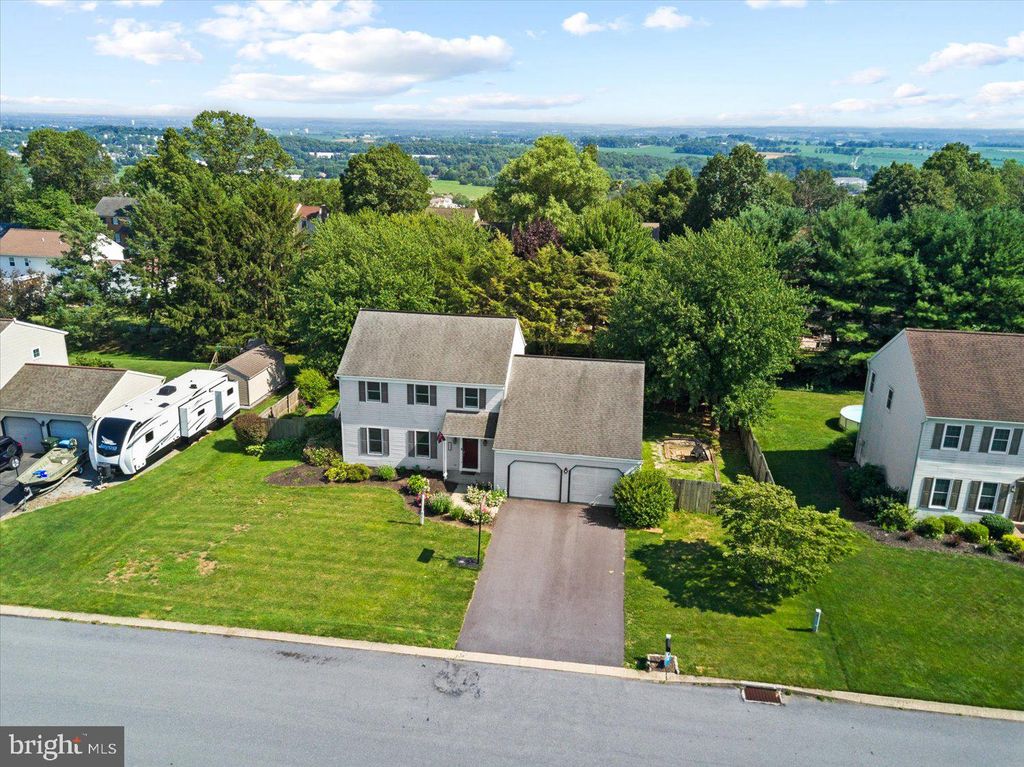 Photo of 3844 STERLING WAY, COLUMBIA, PA 17512 (MLS # PALA2037900)