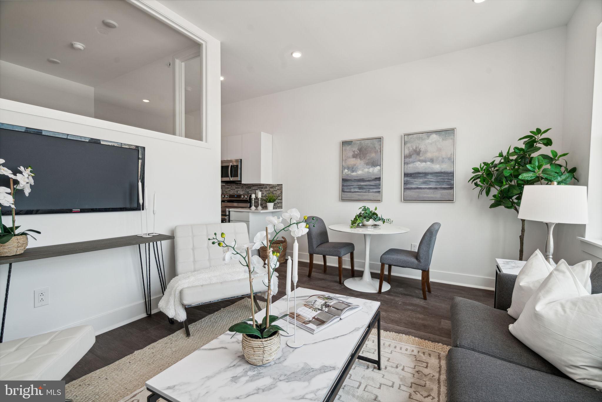 FRANCISVILLE - Residential Lease