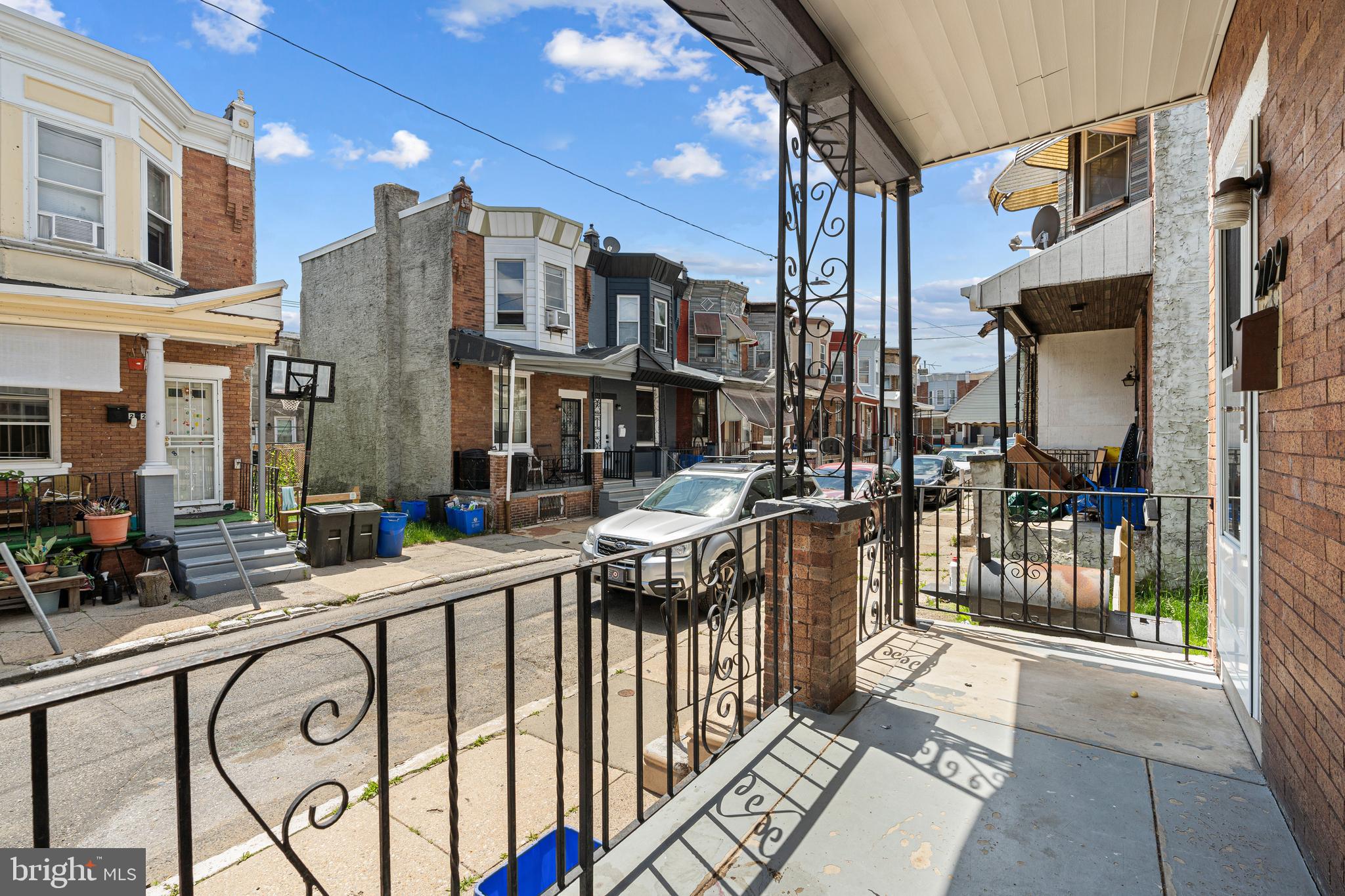 2729 W SELTZER STREET