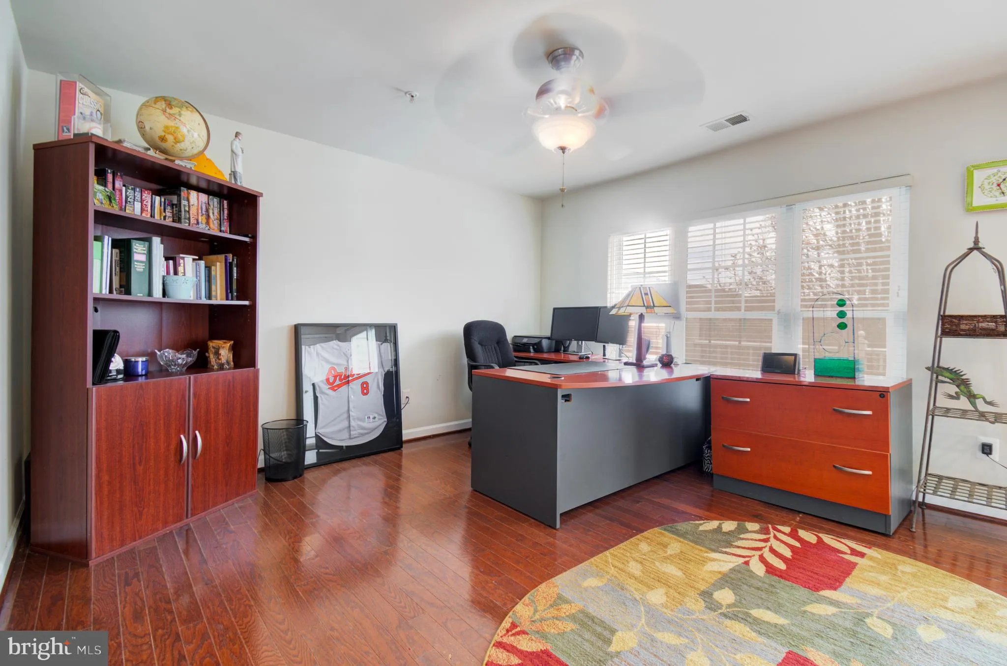 Fairfax, Virginia 22033, United States, 3 Bedrooms Bedrooms, ,3 BathroomsBathrooms,Residential,Pending,87737