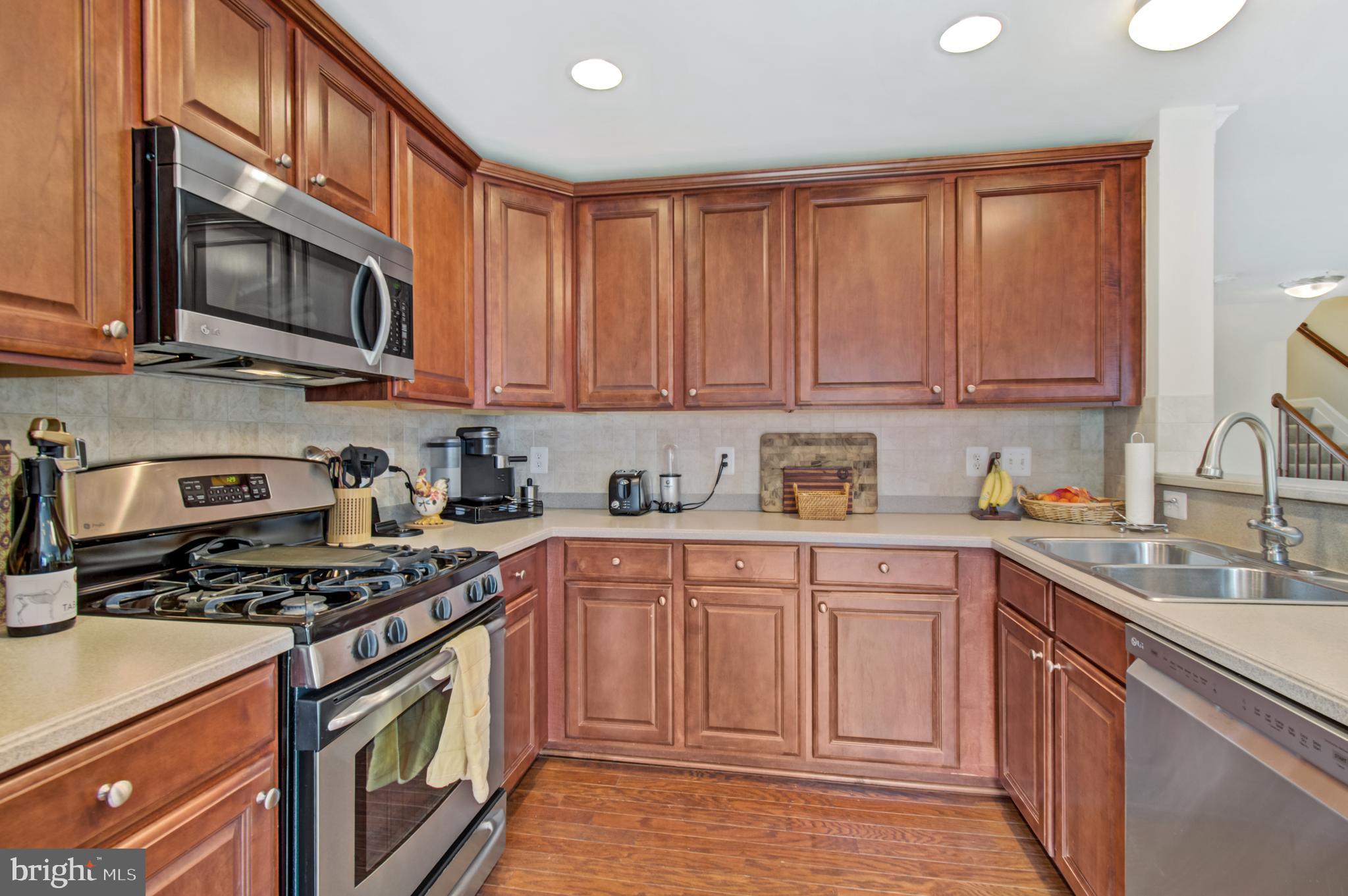 EAST MARKET AT FAIR LAKE - Residential