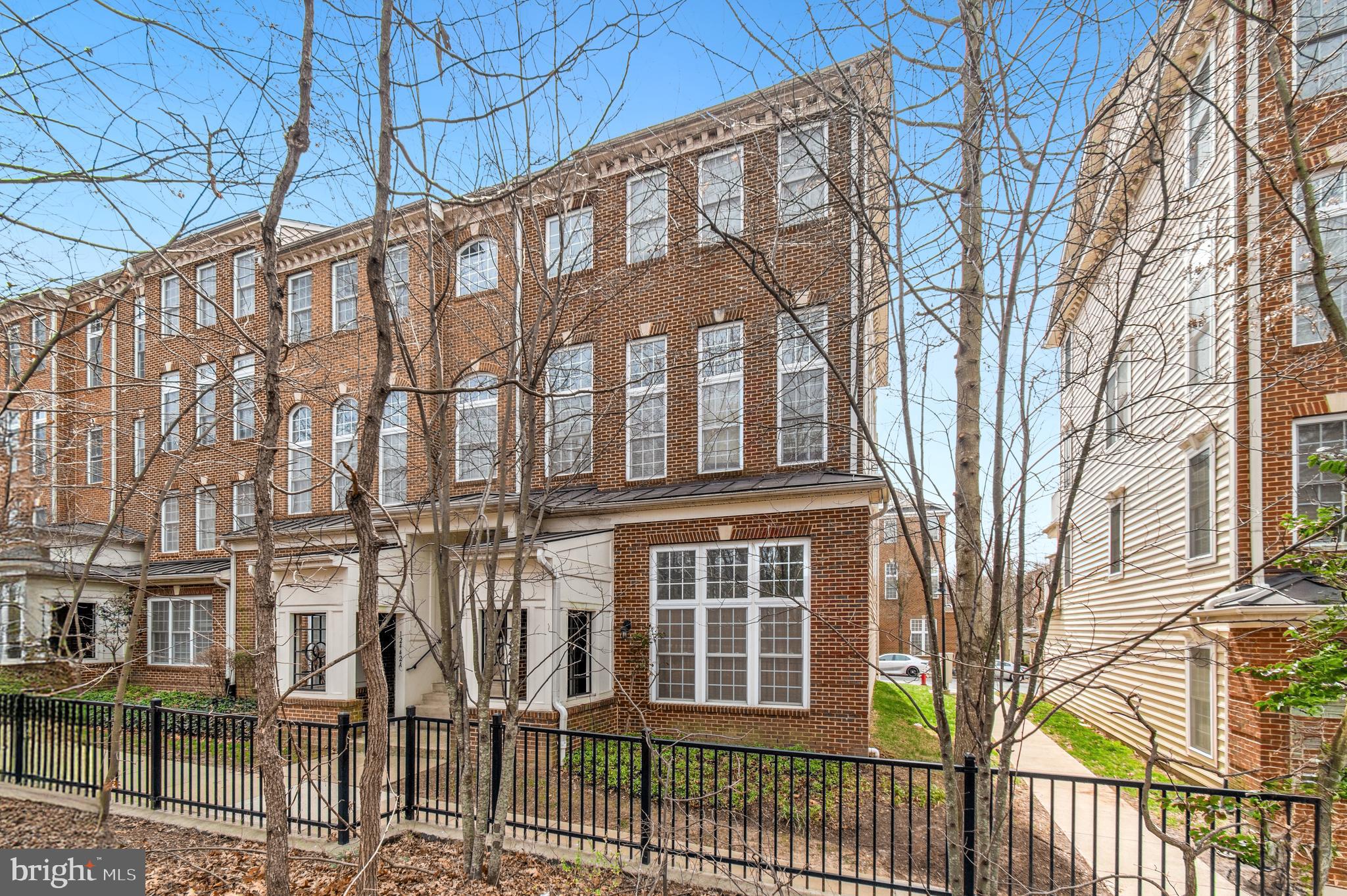 EAST MARKET AT FAIR LAKE - Residential