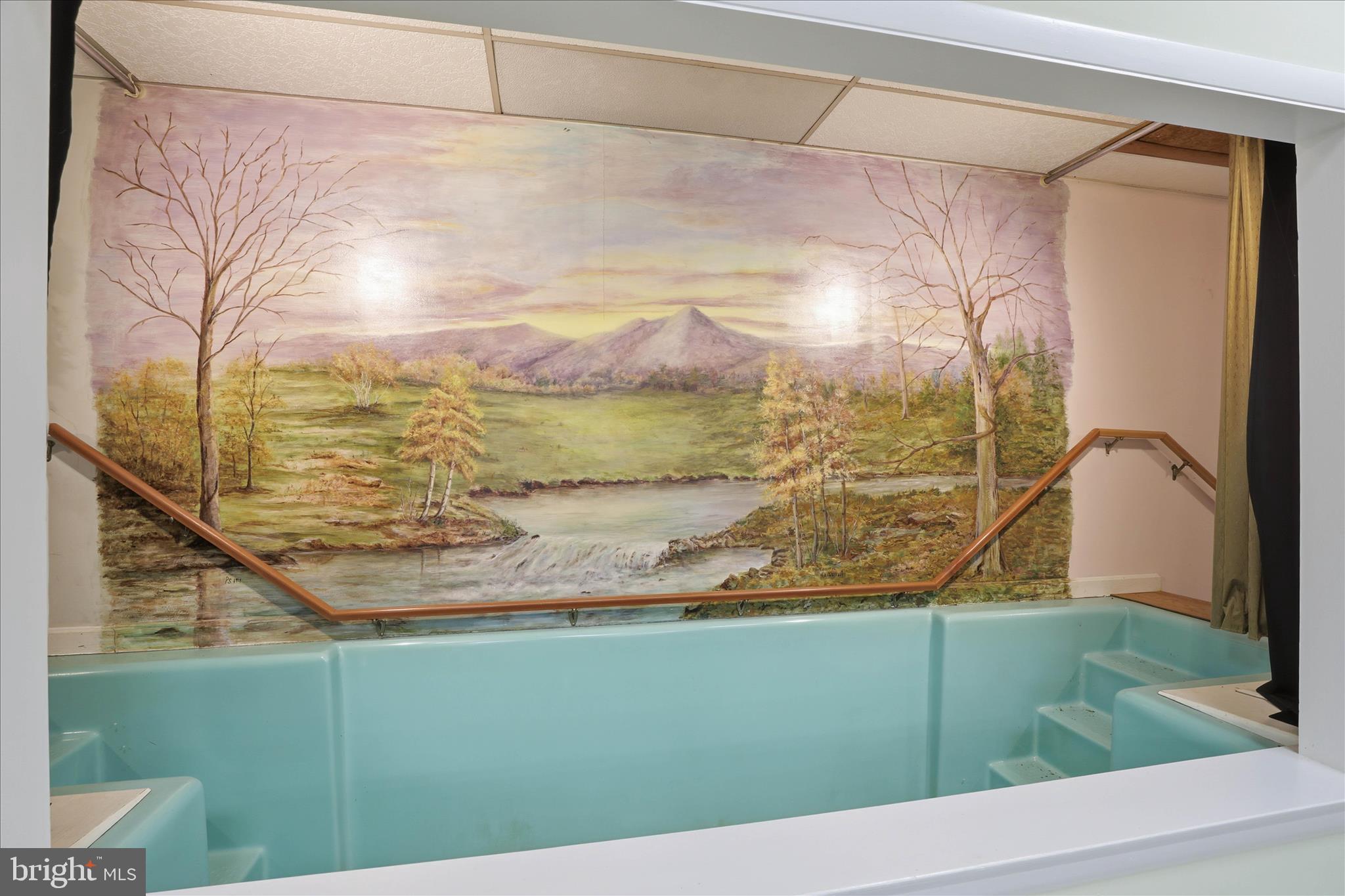 NONE AVAILABLE - Commercial Sale