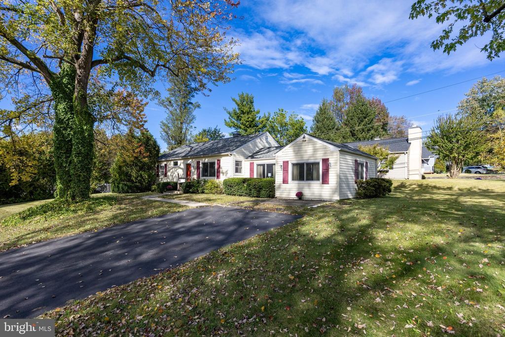 Photo of 103 Fairview Road, PAOLI, PA 19301 (MLS # PACT2111686)