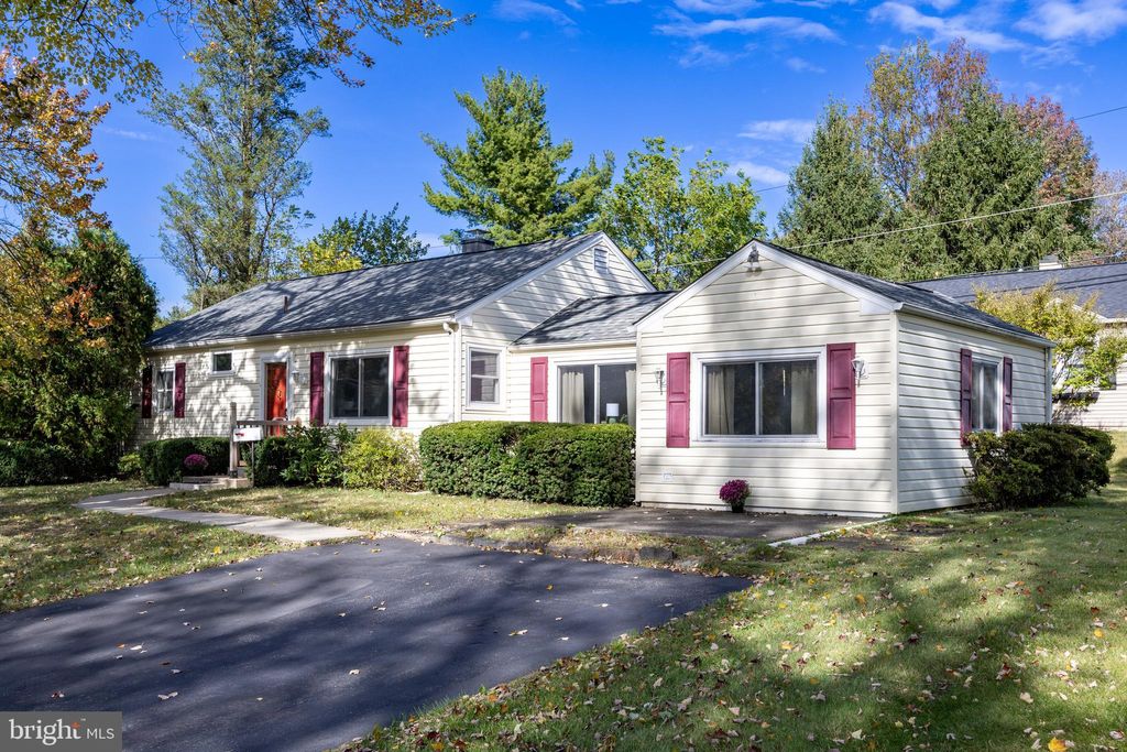 Photo of 103 Fairview Road, PAOLI, PA 19301 (MLS # PACT2111686)