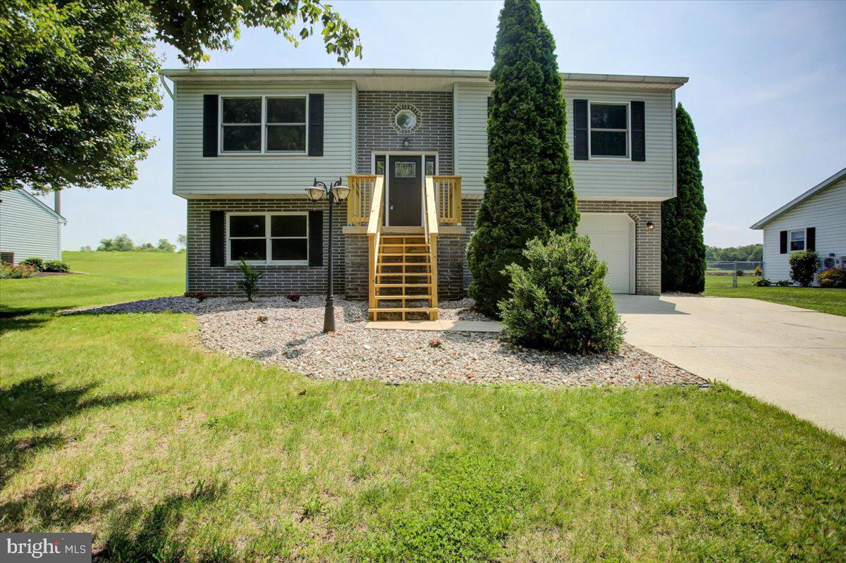 652 GREENFIELD DRIVE