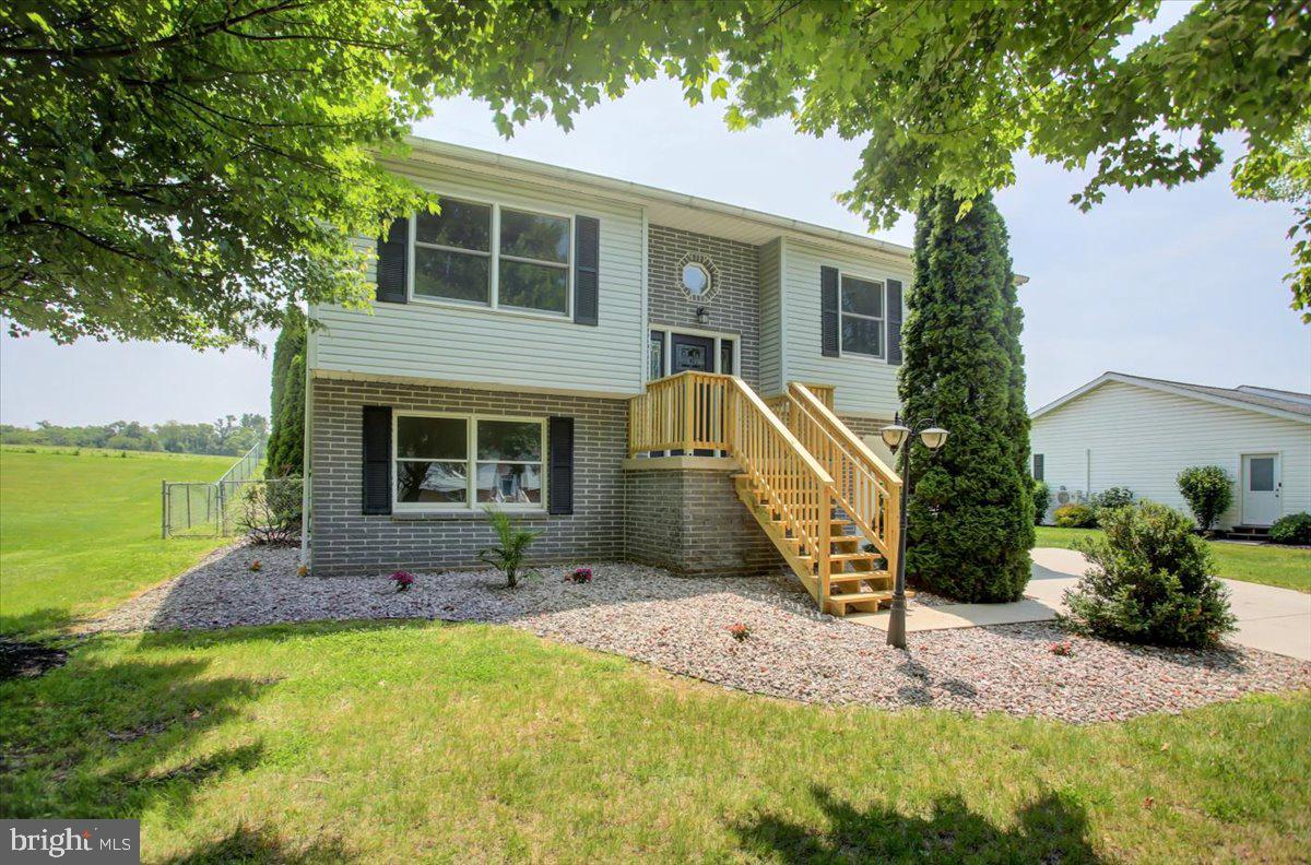 652 GREENFIELD DRIVE