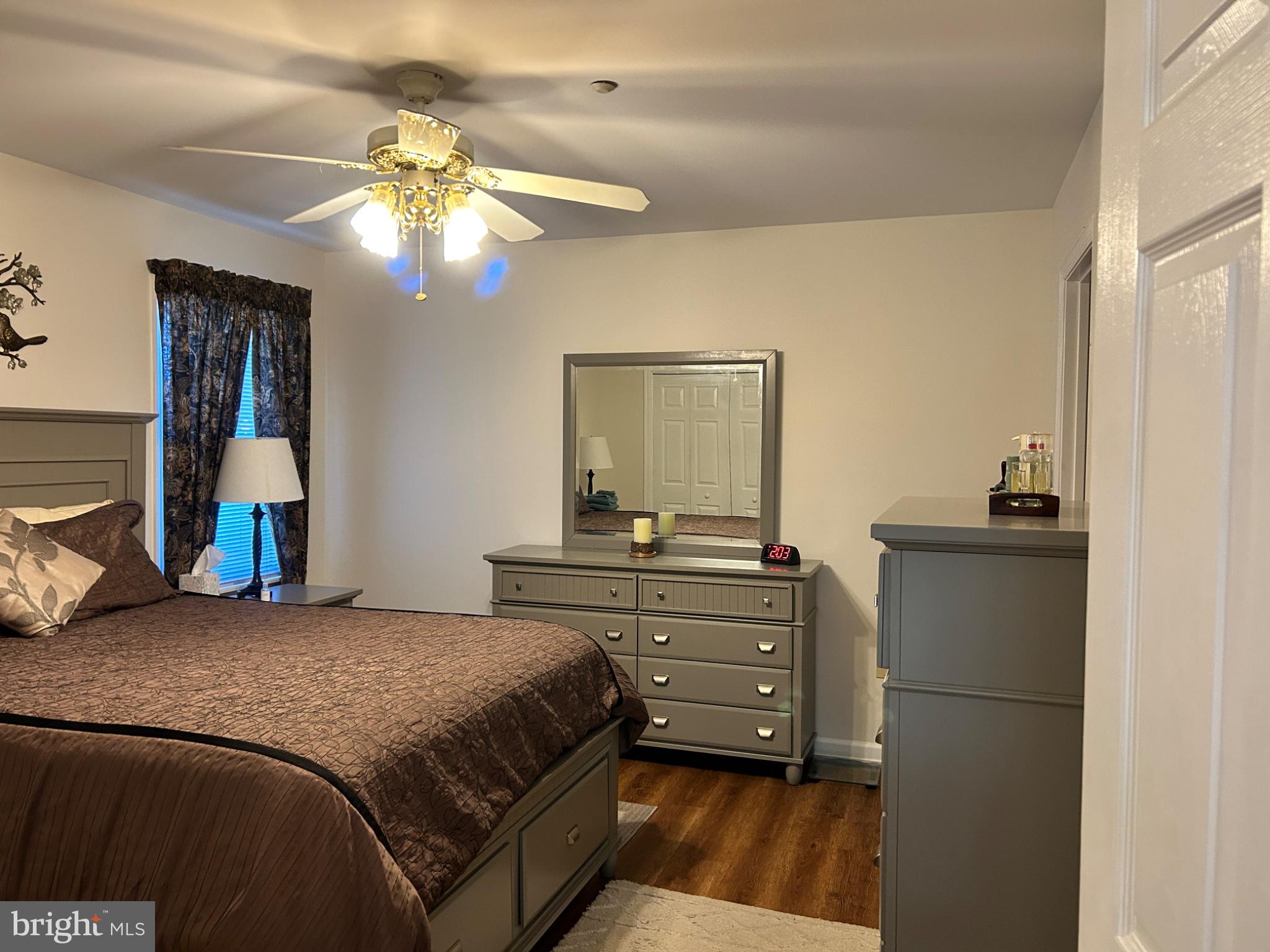 SOUTH POINTE - Residential