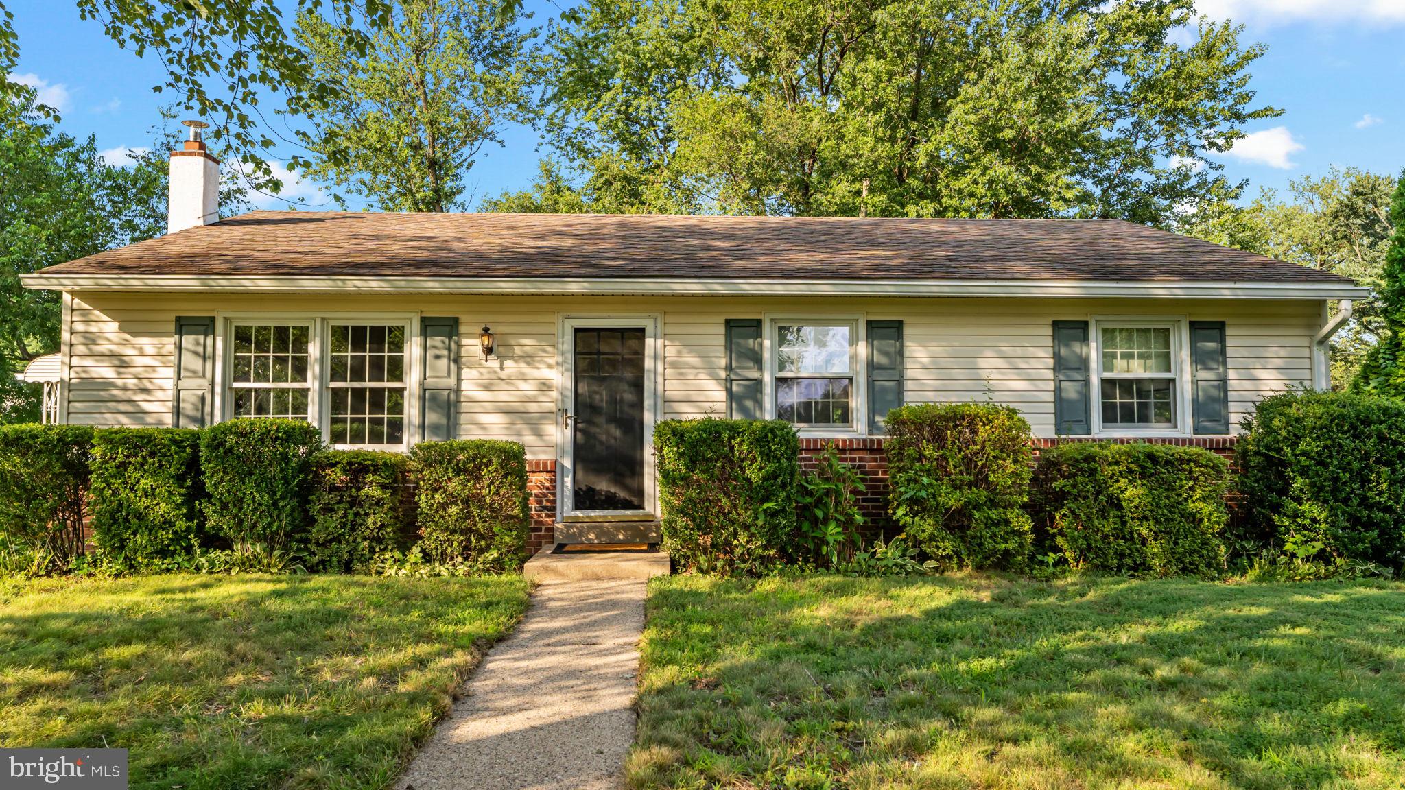 2441 WINDING LANE