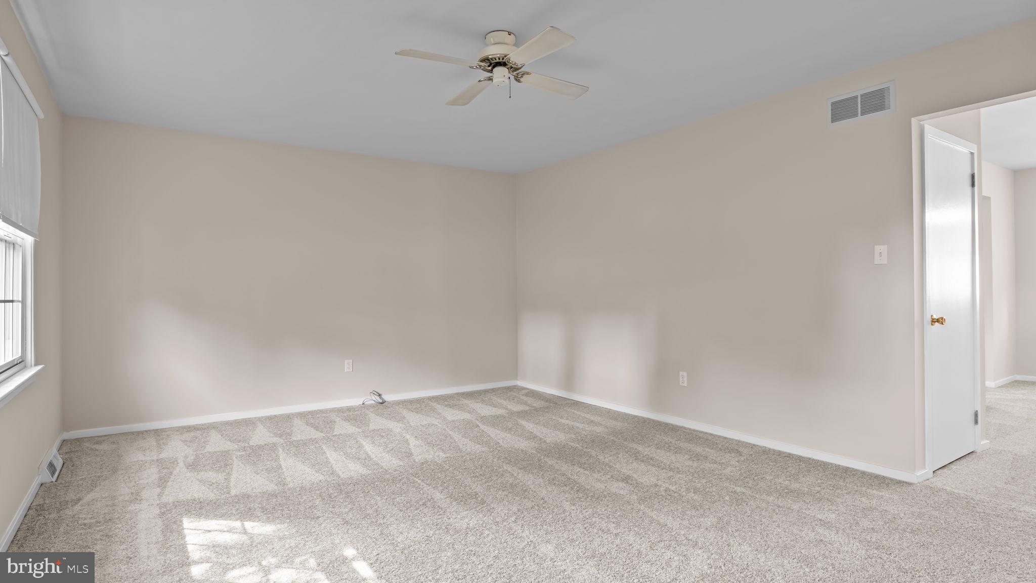 2441 WINDING LANE