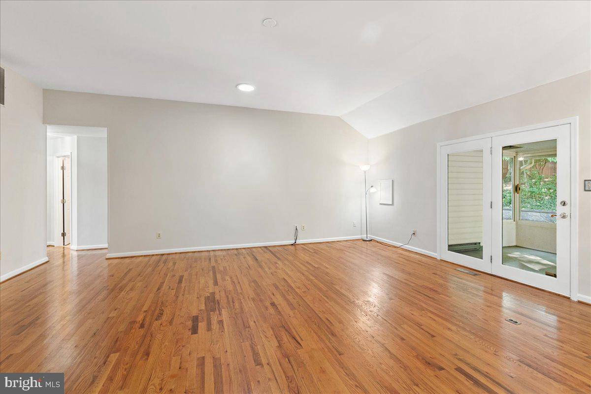 MIDDLE VALLEY - Residential