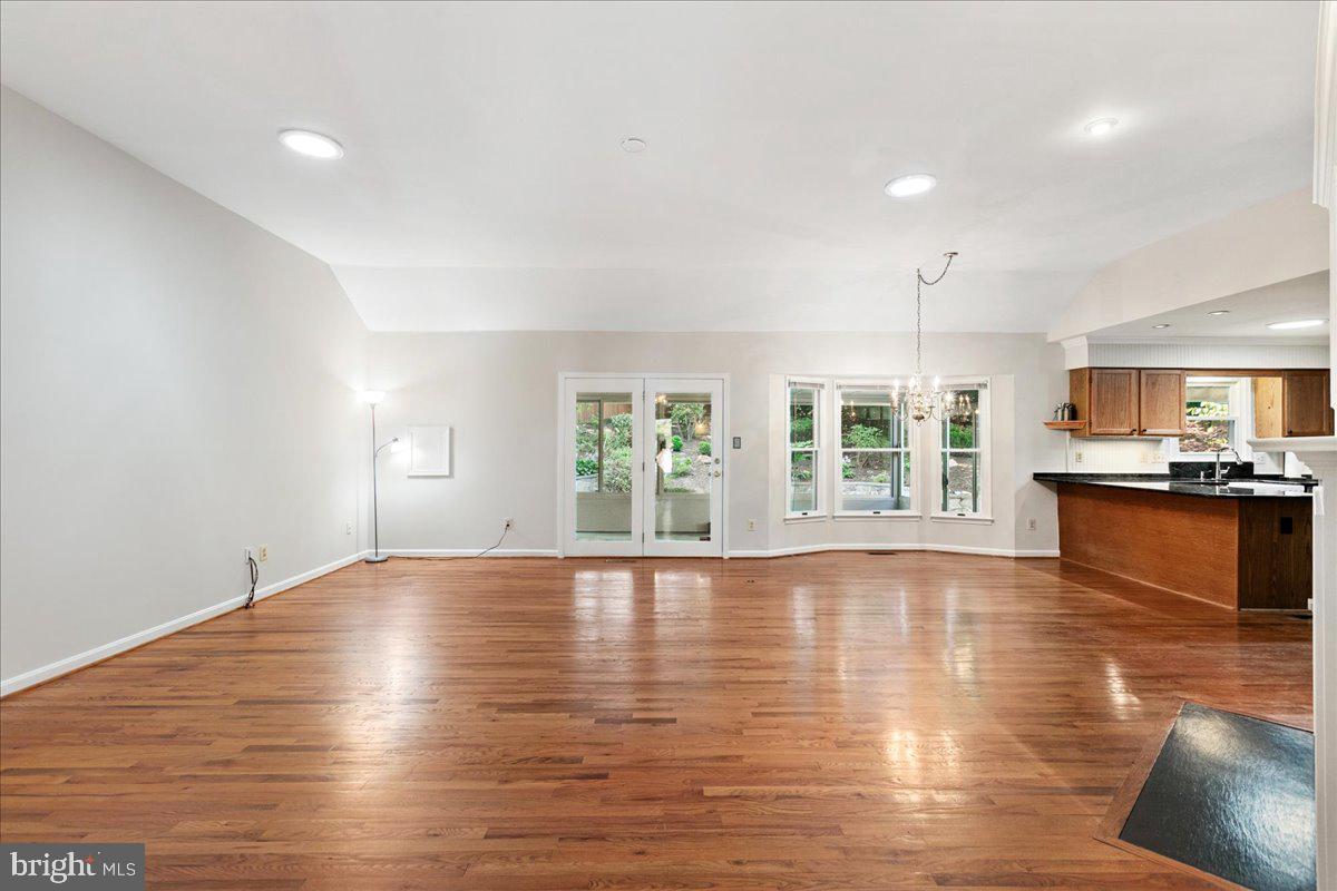 MIDDLE VALLEY - Residential