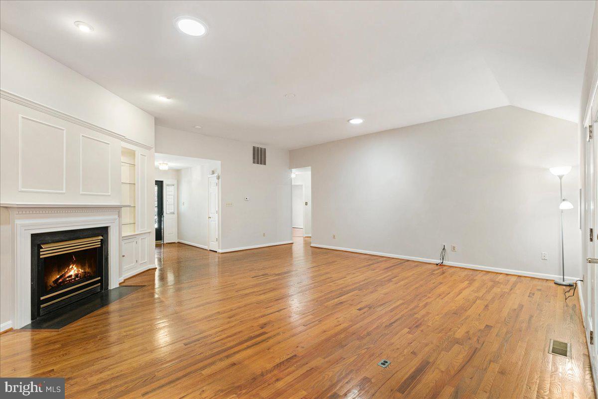 MIDDLE VALLEY - Residential