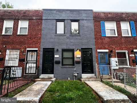 1447 HOLBROOK STREET NE WASHINGTON DC 20002