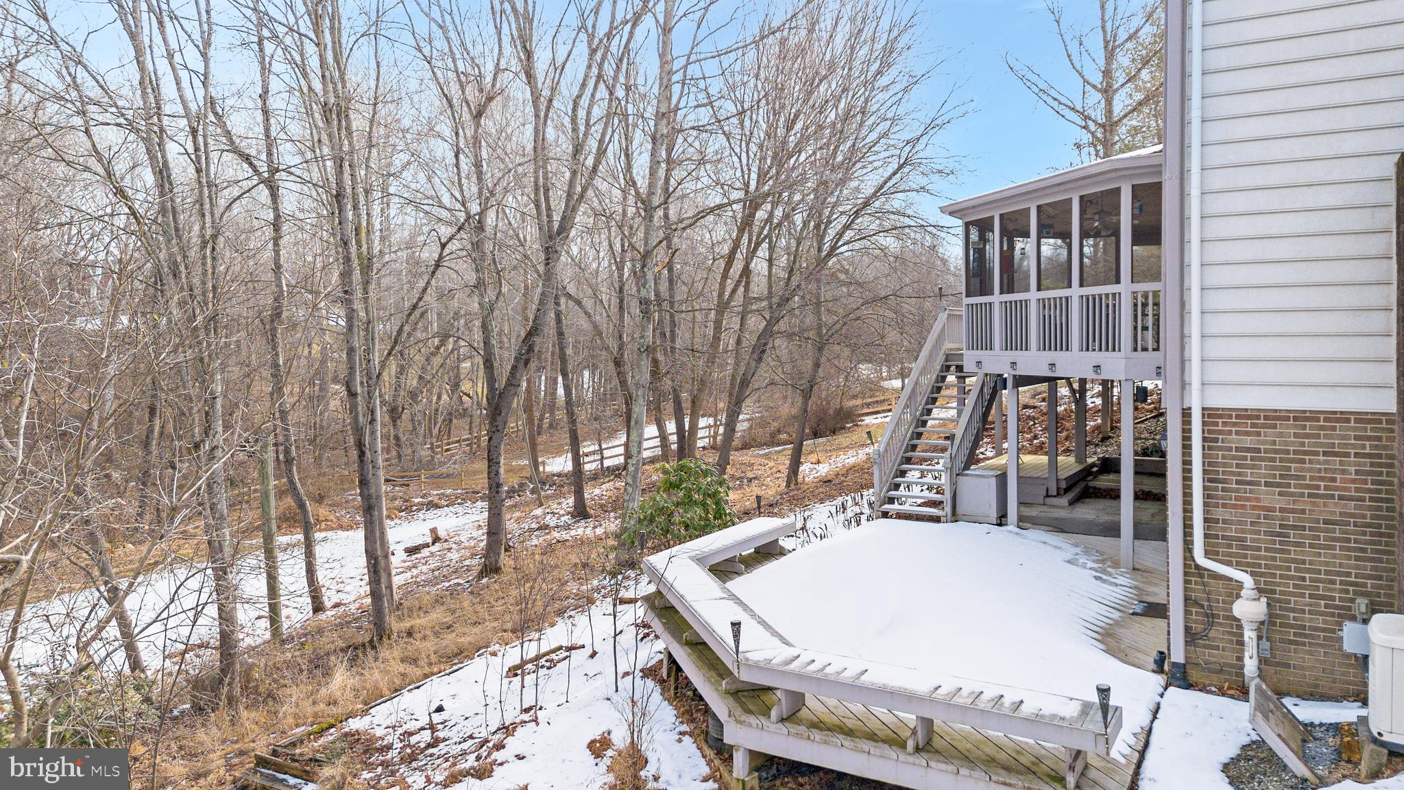 FOXLAIR ACRES - Residential