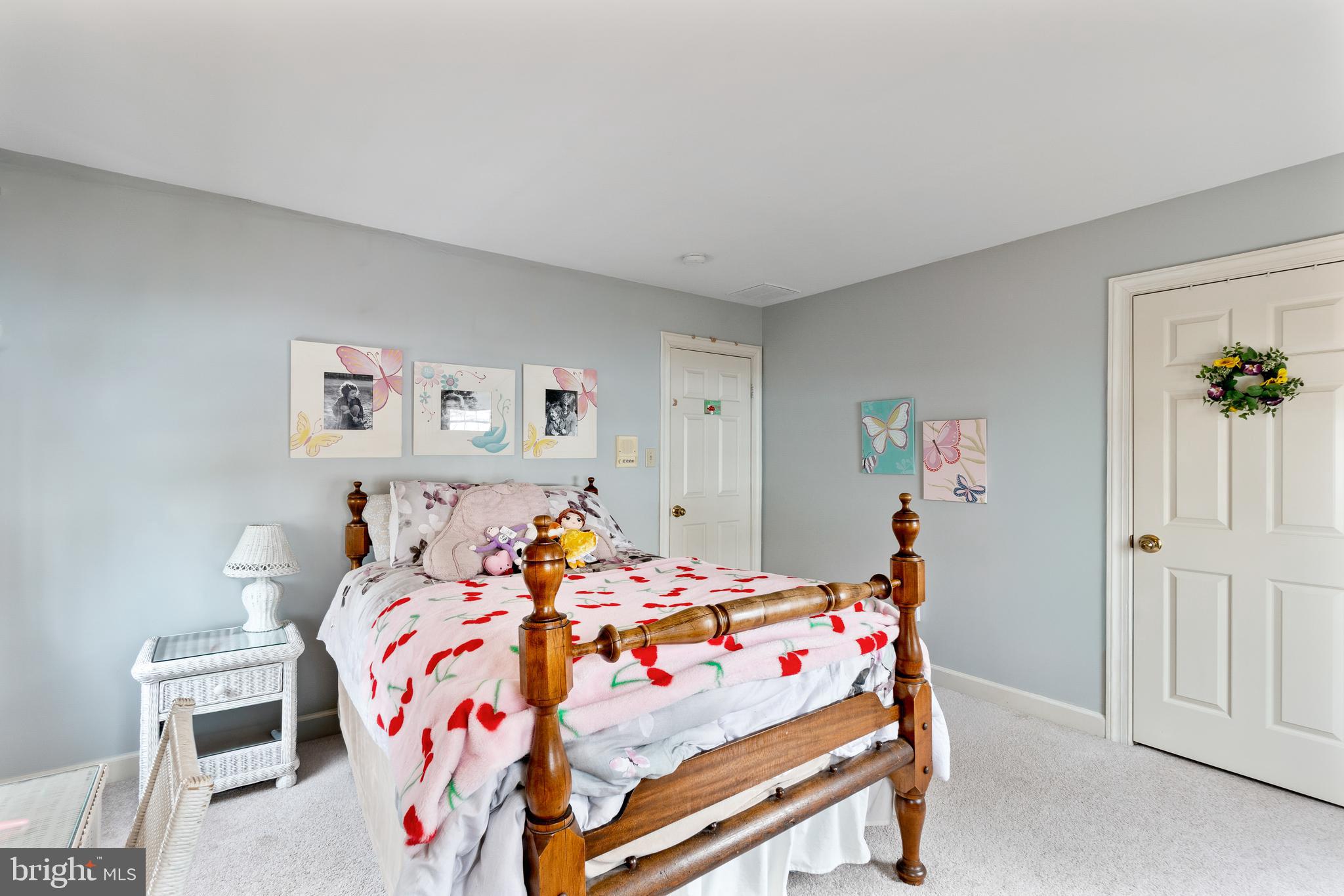 FOXLAIR ACRES - Residential