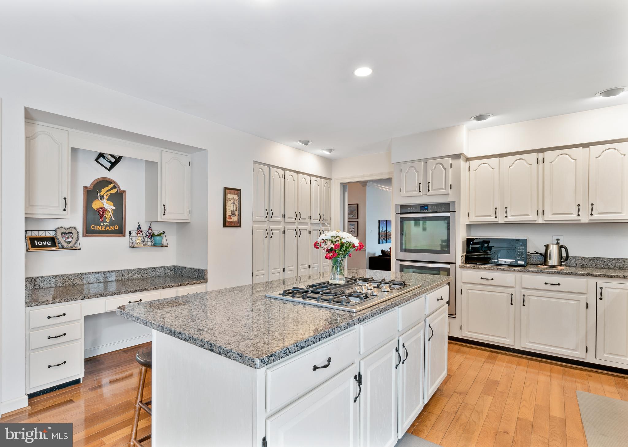 FOXLAIR ACRES - Residential