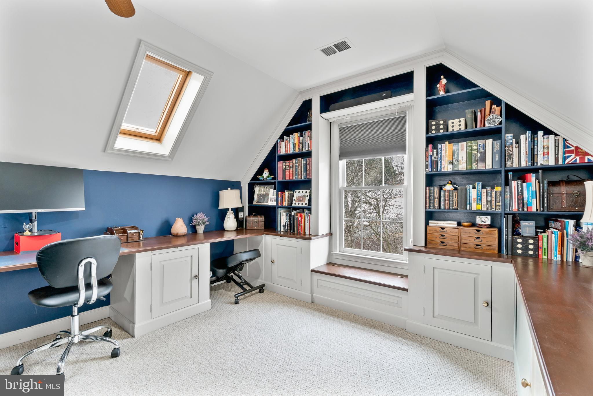 FOXLAIR ACRES - Residential