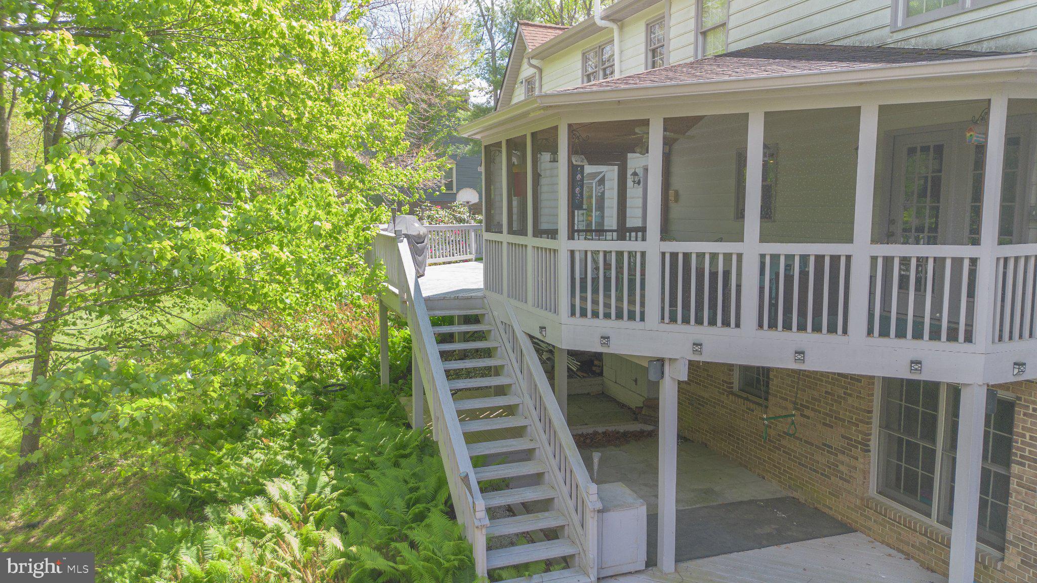 FOXLAIR ACRES - Residential