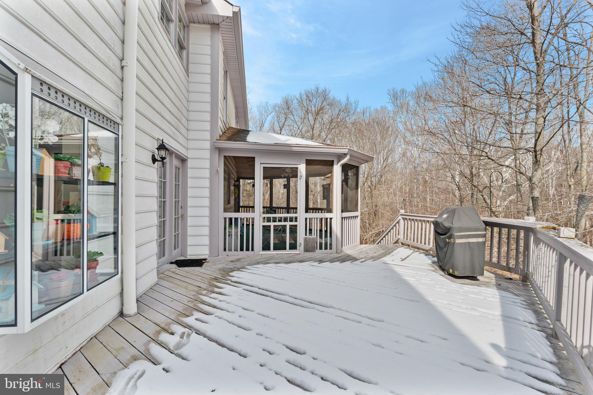 FOXLAIR ACRES - Residential