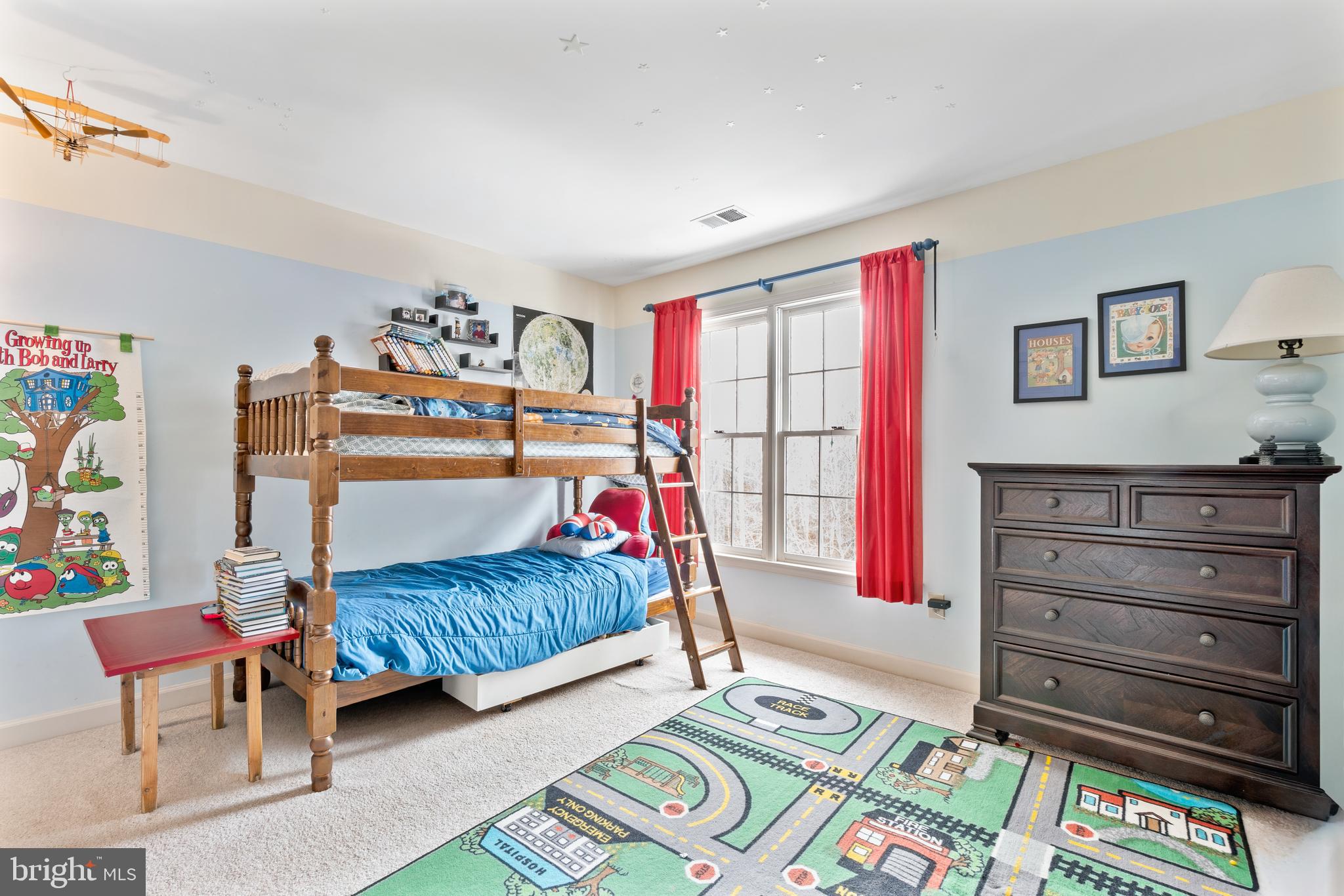 FOXLAIR ACRES - Residential