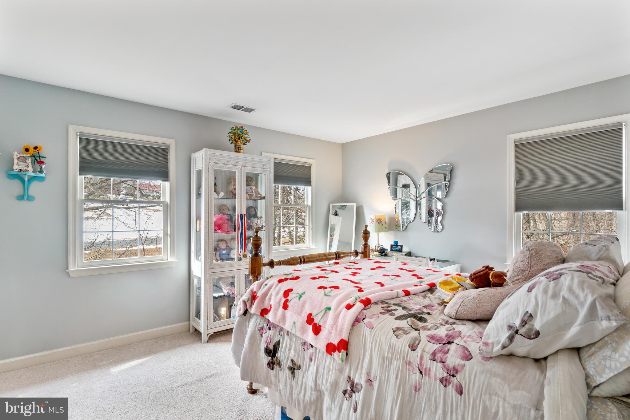 FOXLAIR ACRES - Residential