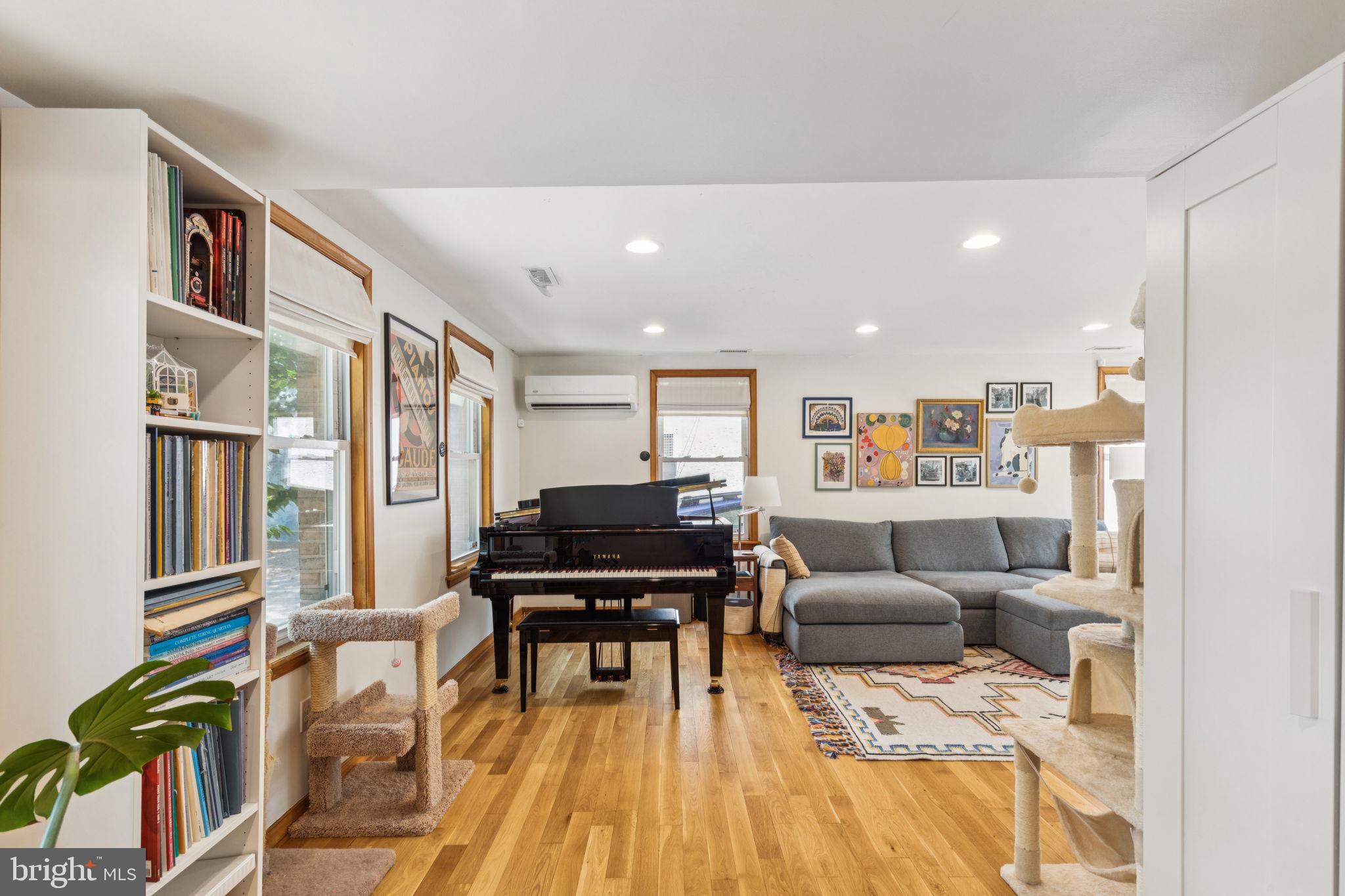 EAST PASSYUNK CROSSING - Residential