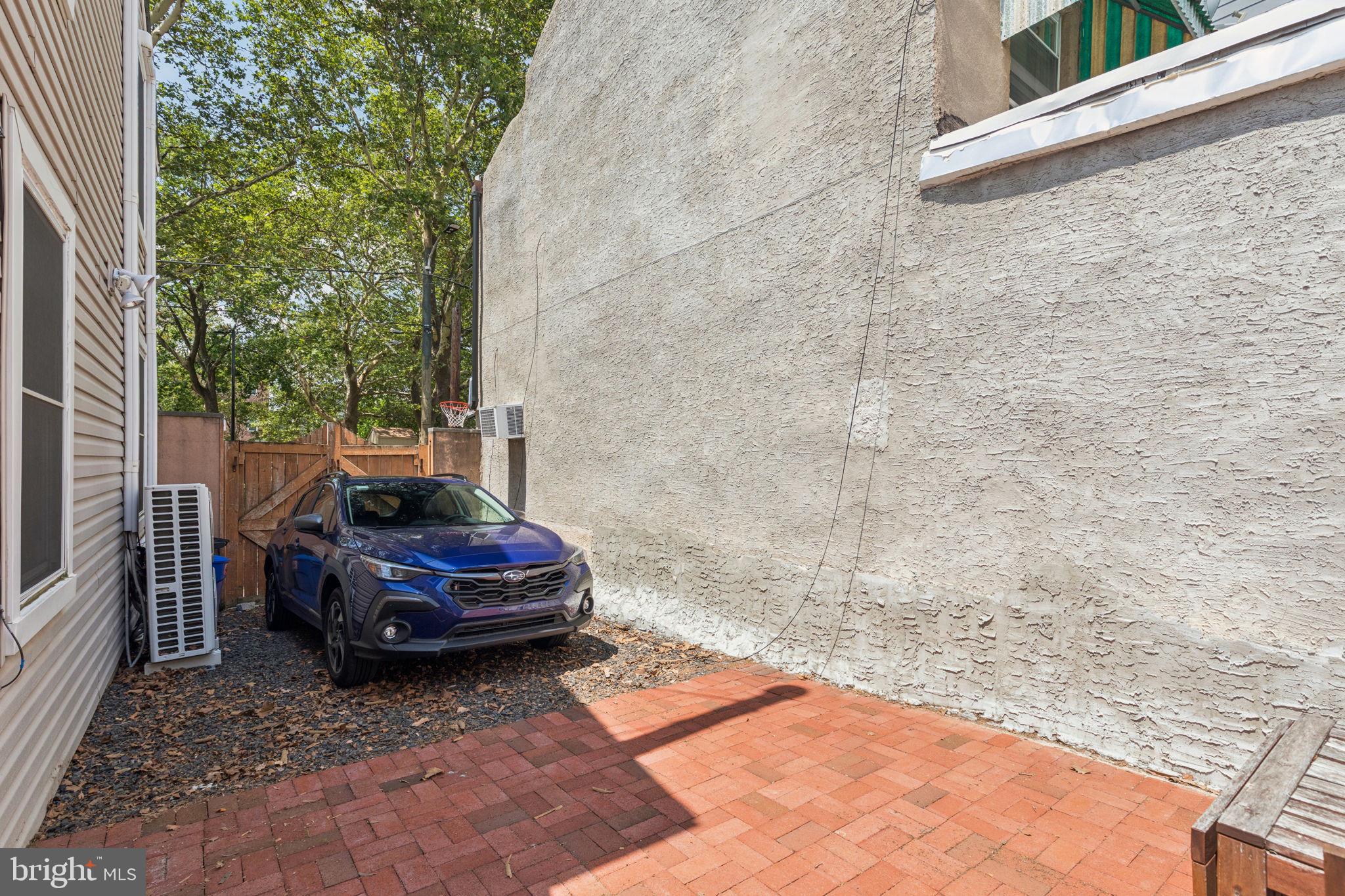 EAST PASSYUNK CROSSING - Residential