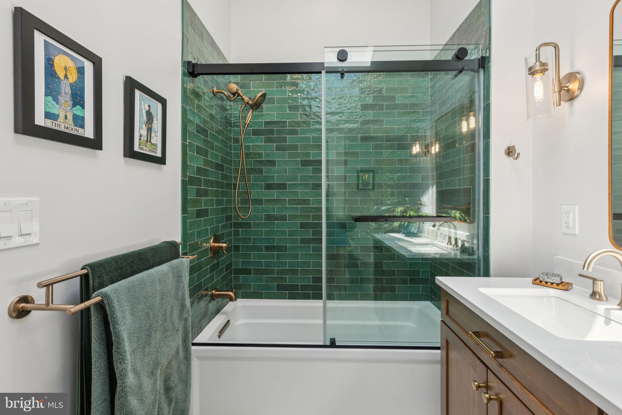 EAST PASSYUNK CROSSING - Residential