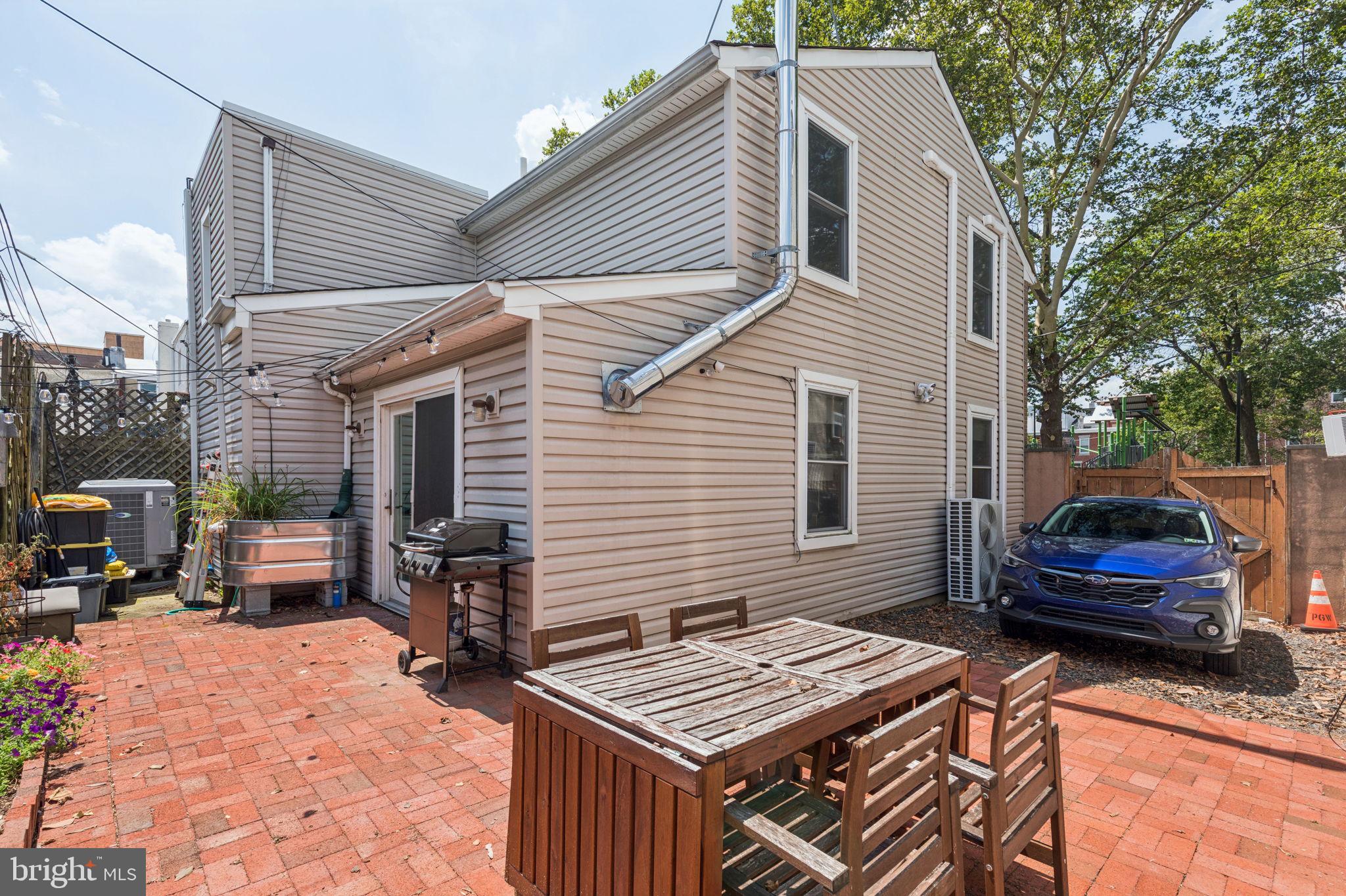 EAST PASSYUNK CROSSING - Residential