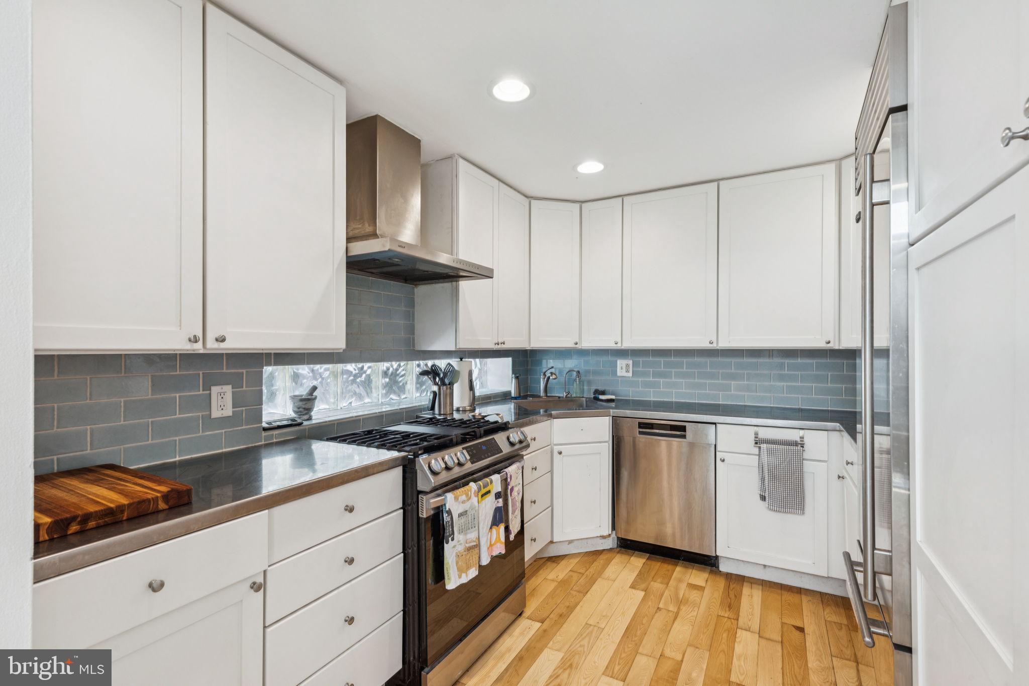 EAST PASSYUNK CROSSING - Residential