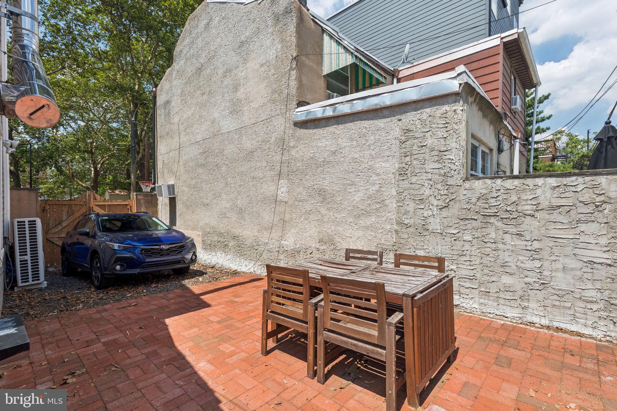 EAST PASSYUNK CROSSING - Residential