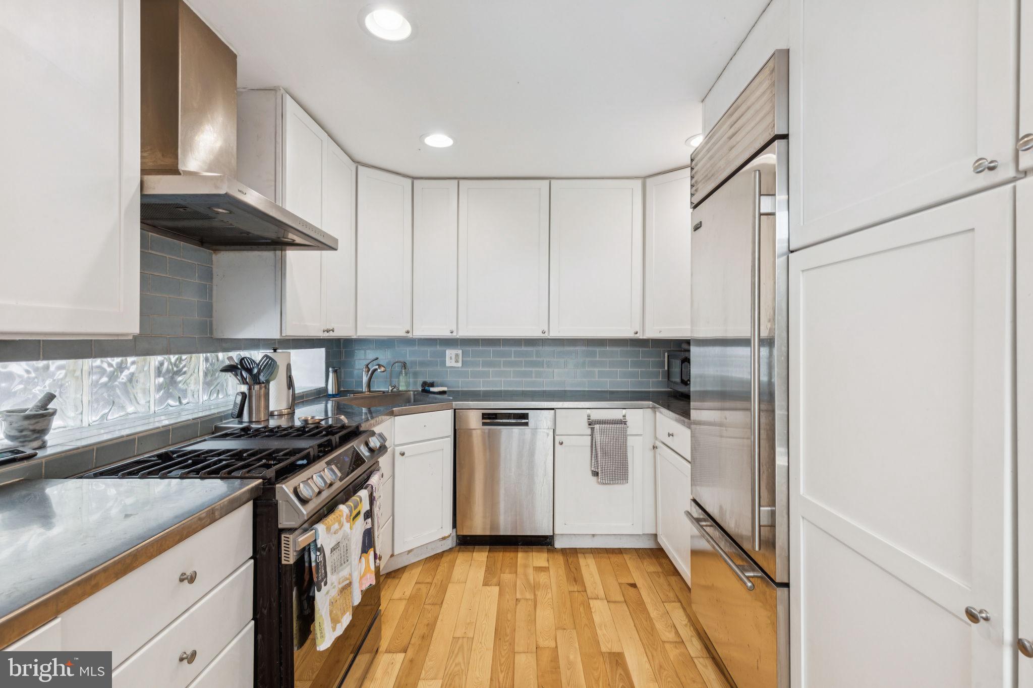 EAST PASSYUNK CROSSING - Residential