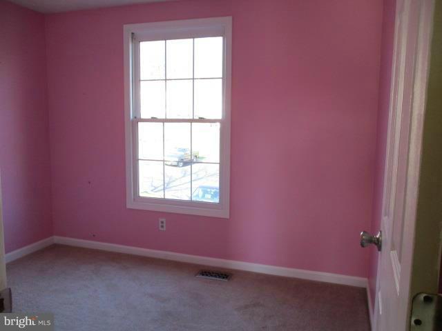 LAUREL WOODS - Residential