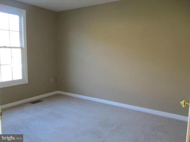 LAUREL WOODS - Residential