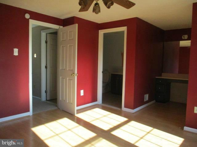 LAUREL WOODS - Residential