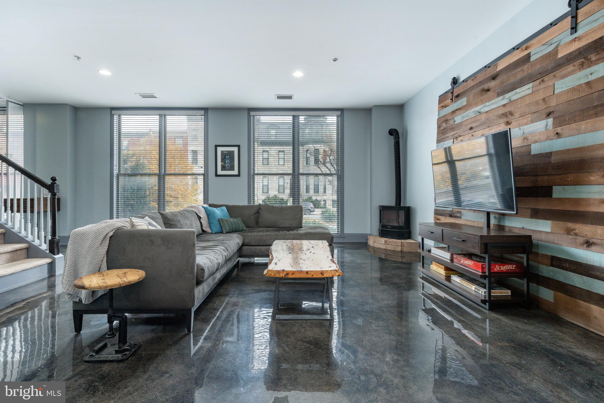 ART MUSEUM AREA - Residential