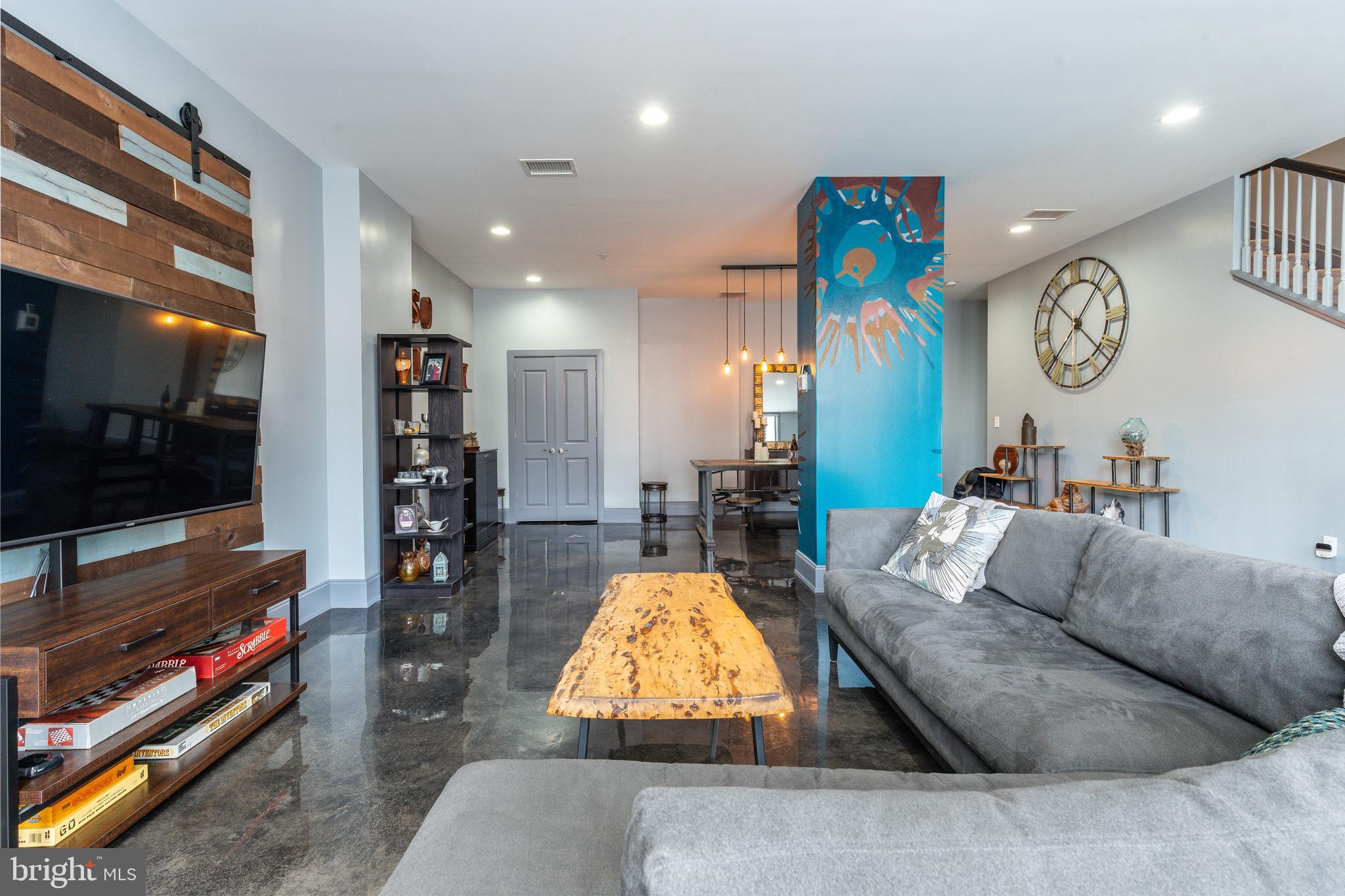 ART MUSEUM AREA - Residential