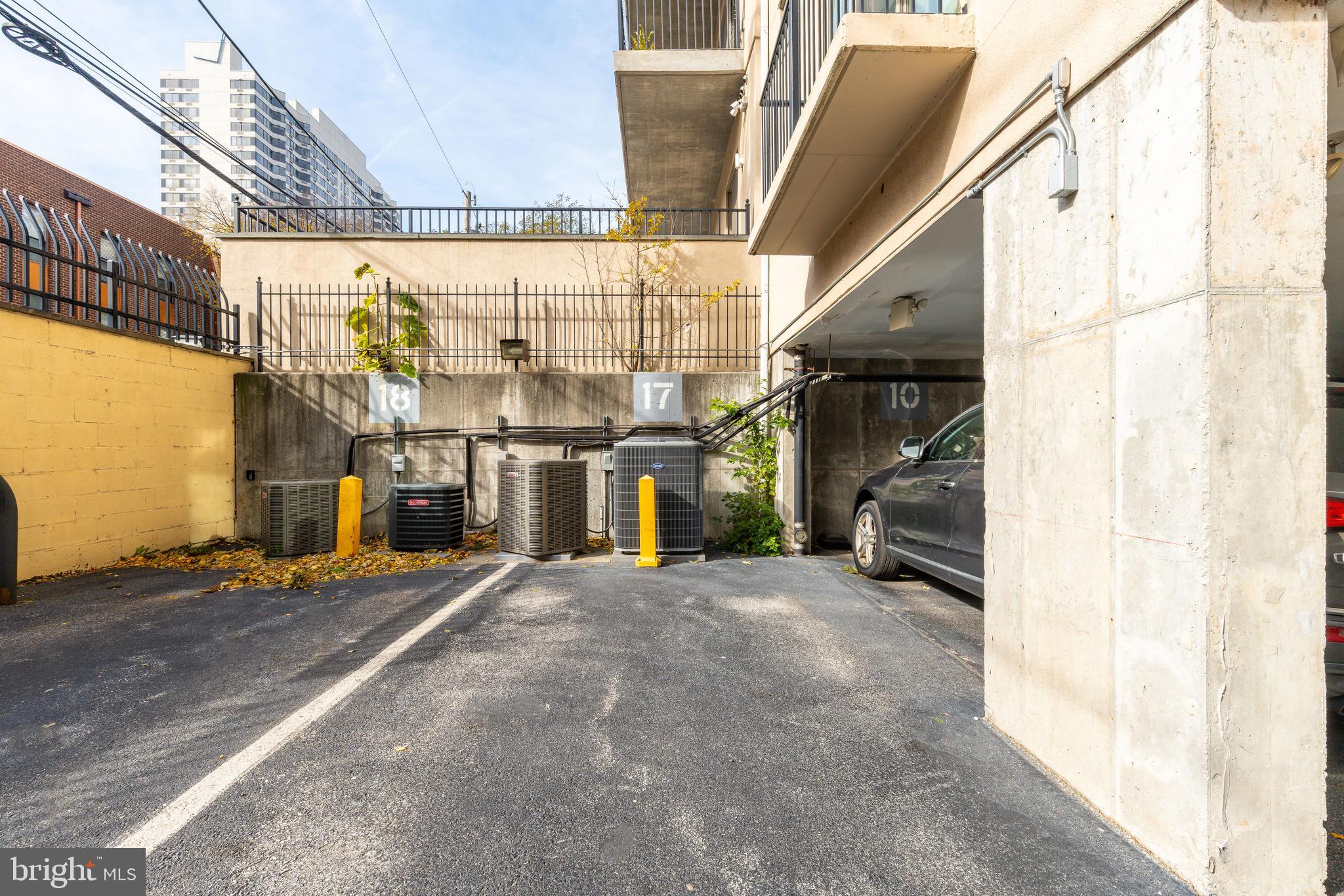 ART MUSEUM AREA - Residential